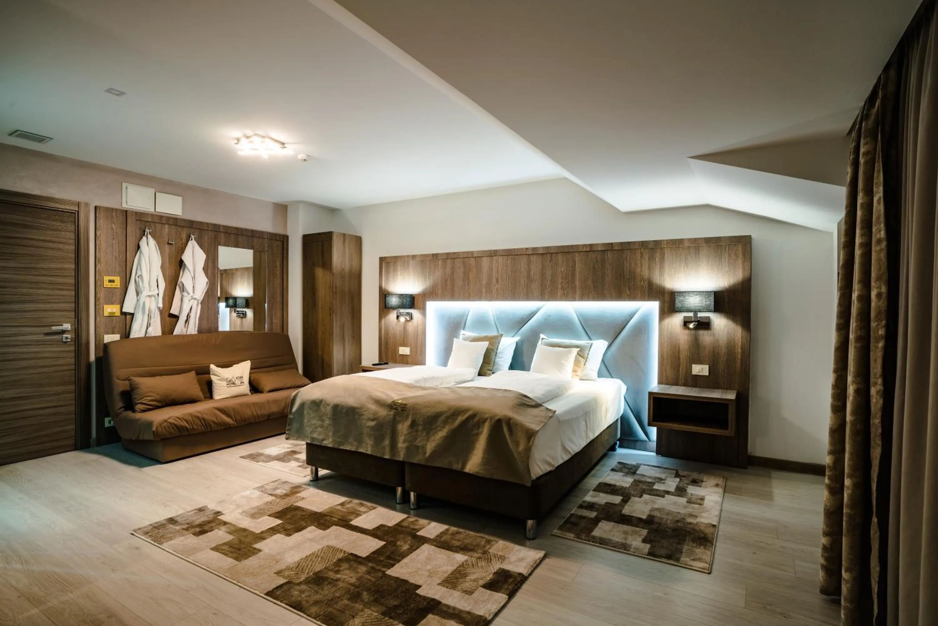 Bed in Hotel Eden Garden Spa