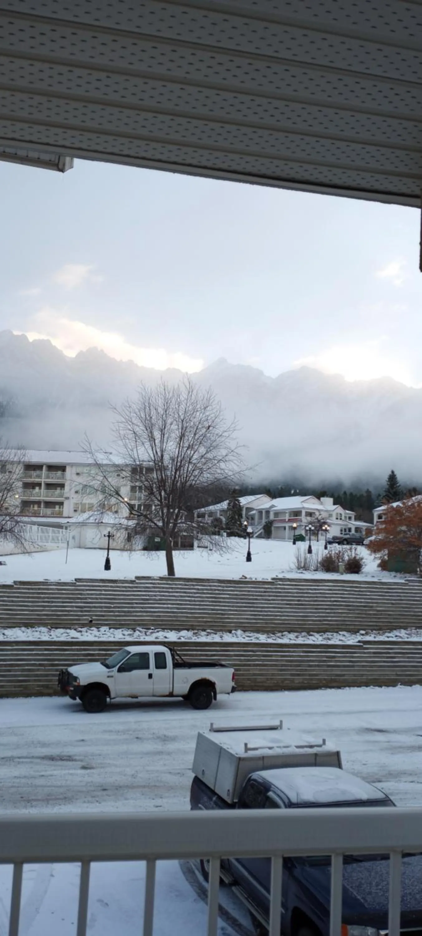 Swimming pool in Fairmont Mountain View Villas