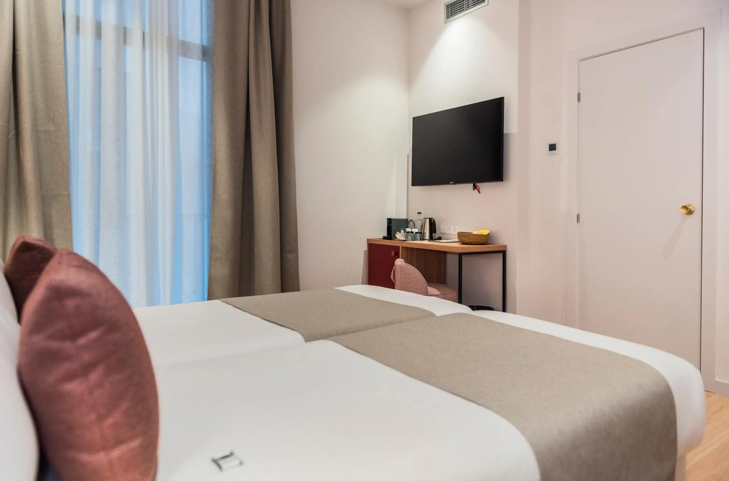 Bed in Hotel California