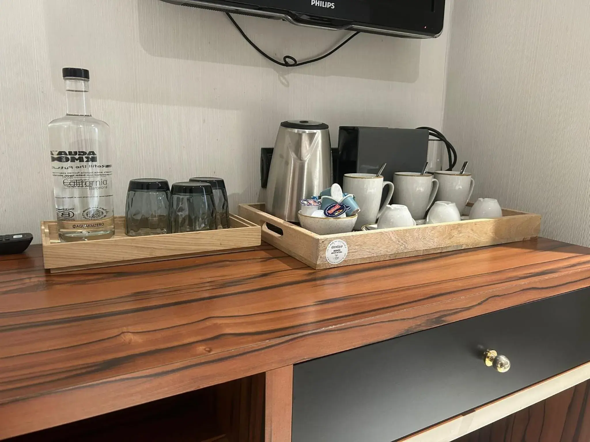 Standard Triple Room in Hotel California Standard Triple Room in Hotel California