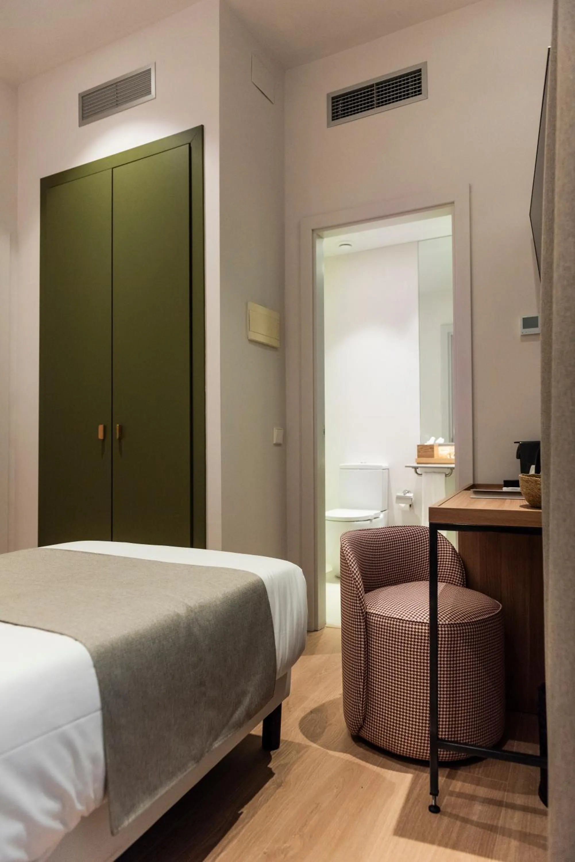 Bed in Hotel California