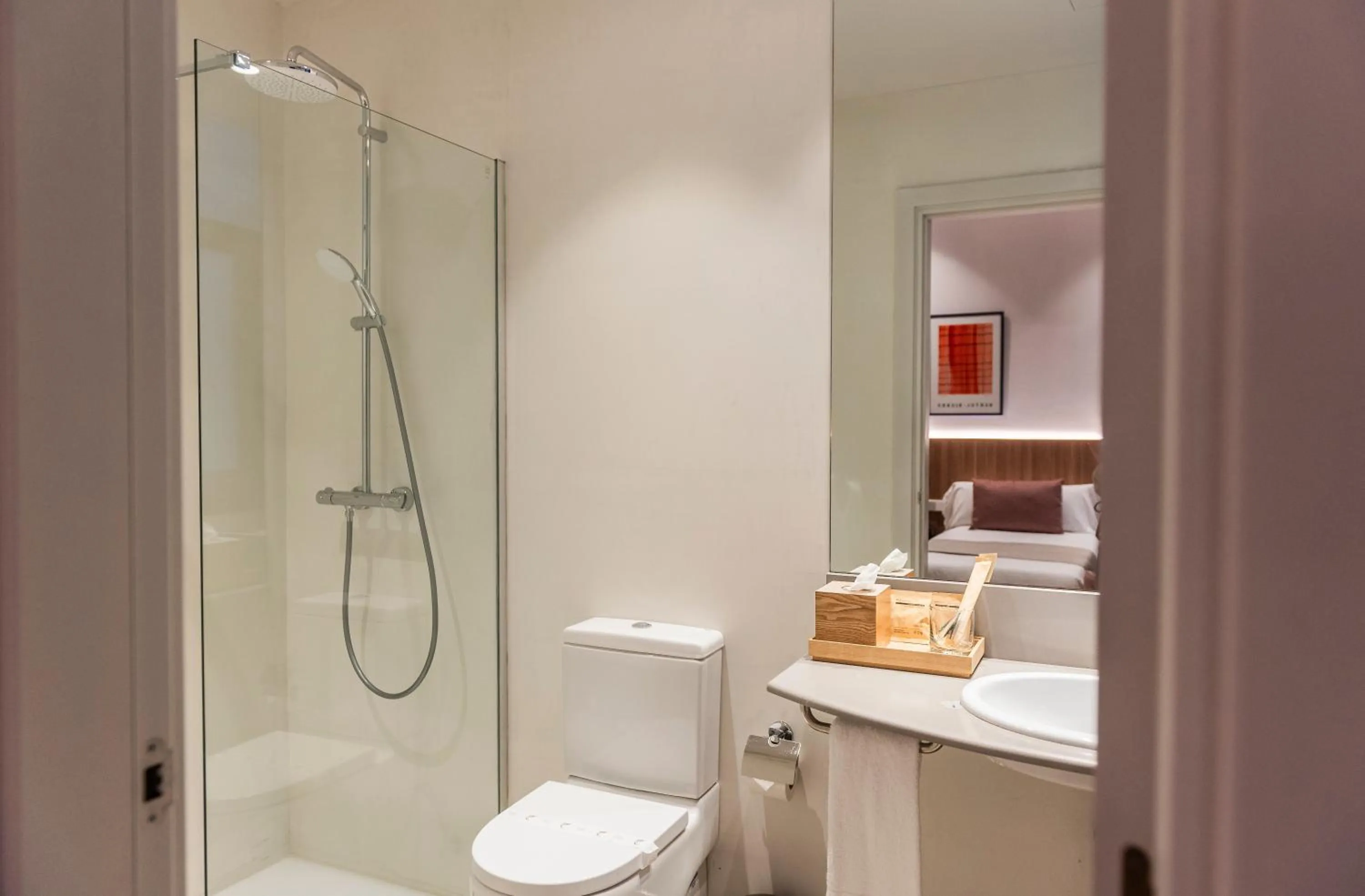 Shower in Hotel California