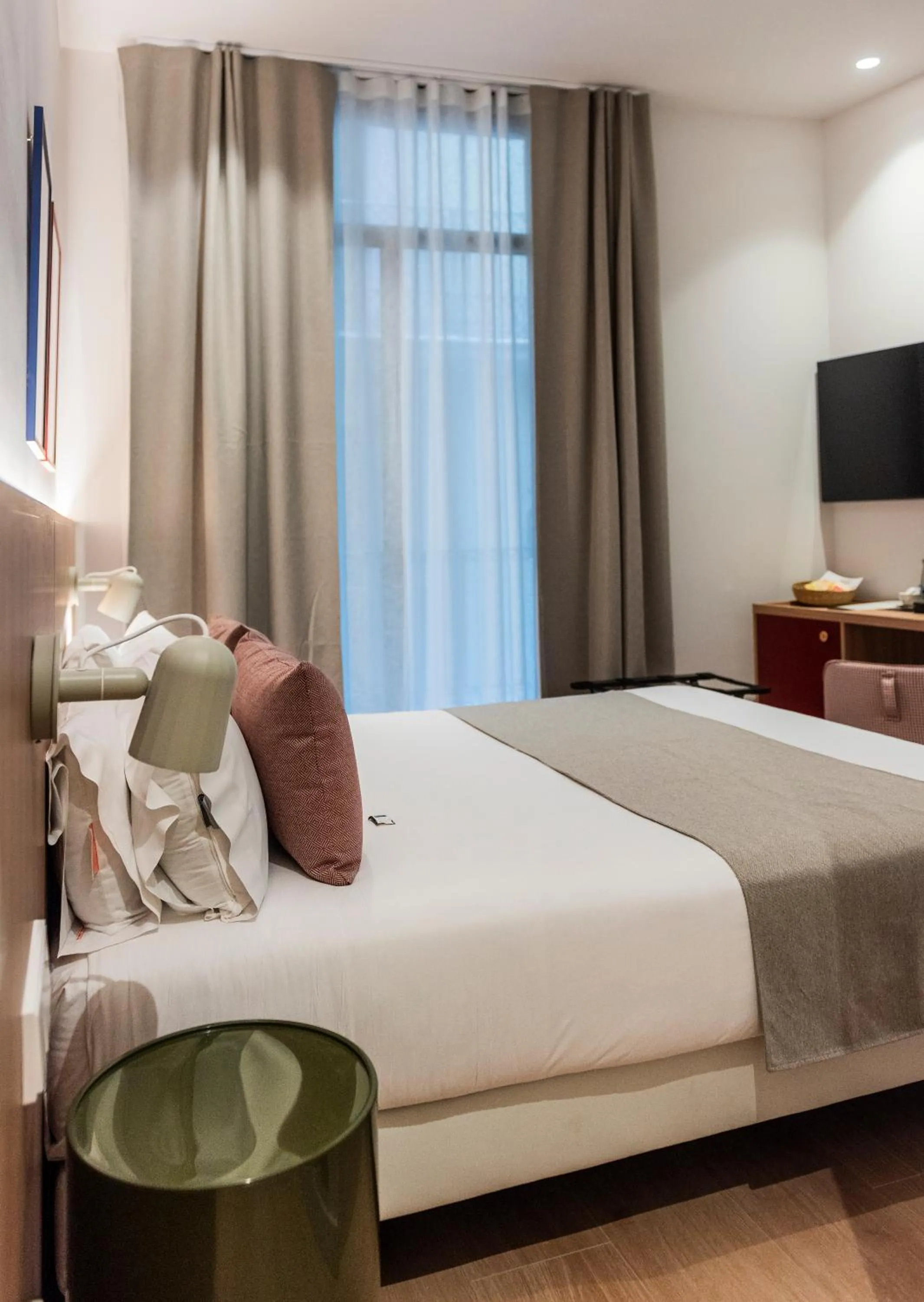 Bed in Hotel California