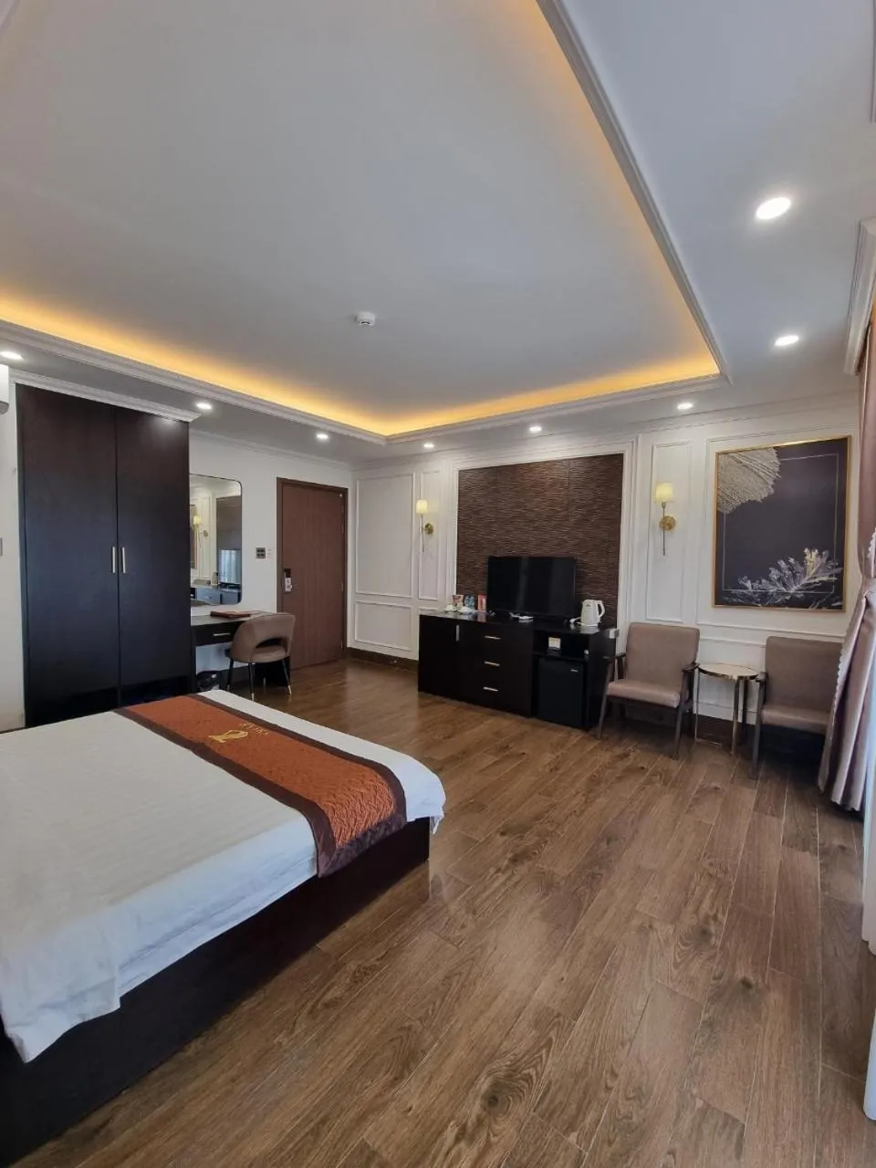 Photo of the whole room, Bed in Hotel Trí Lê