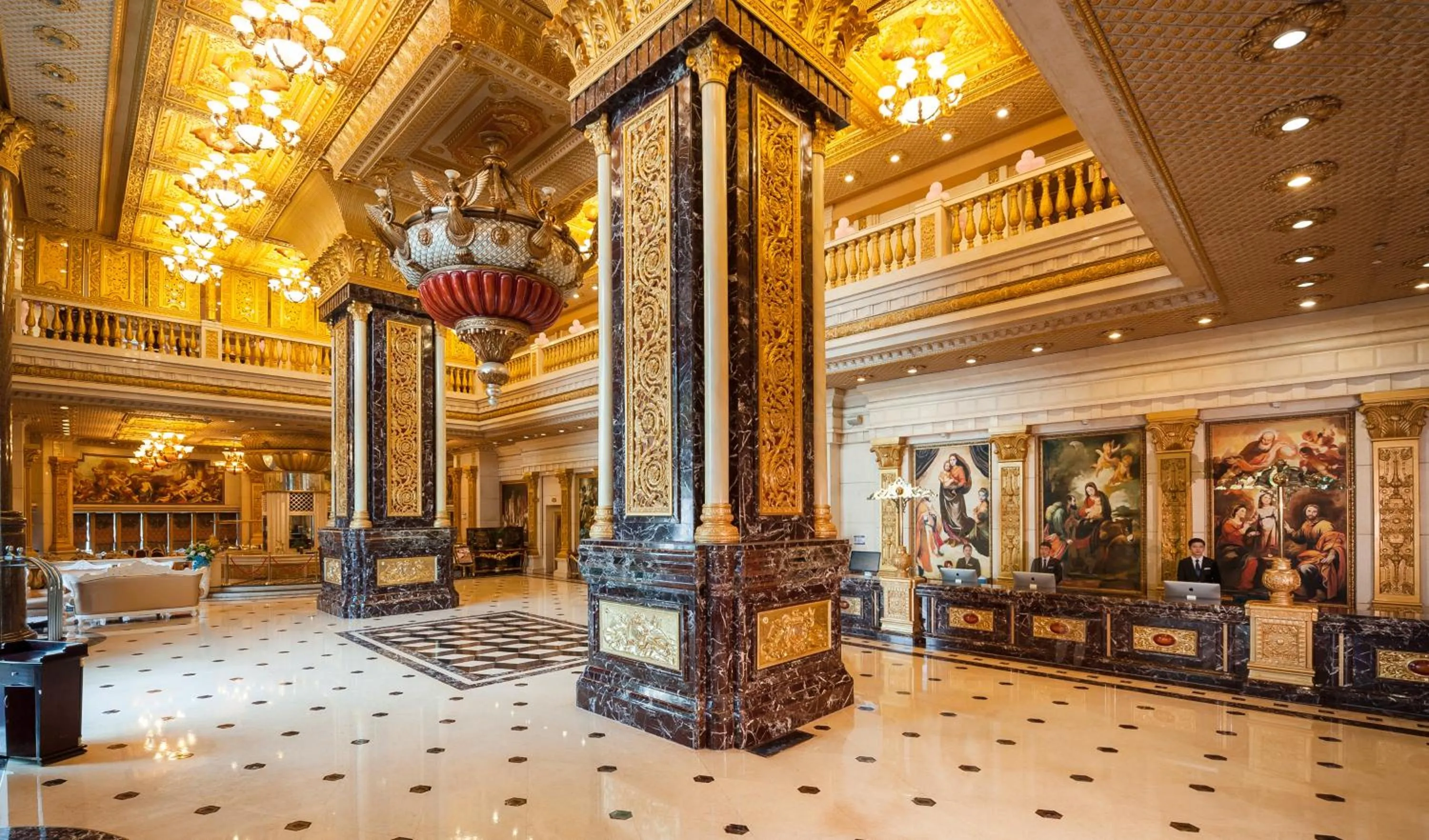 Lobby or reception in Nan Yang Royal Hotel