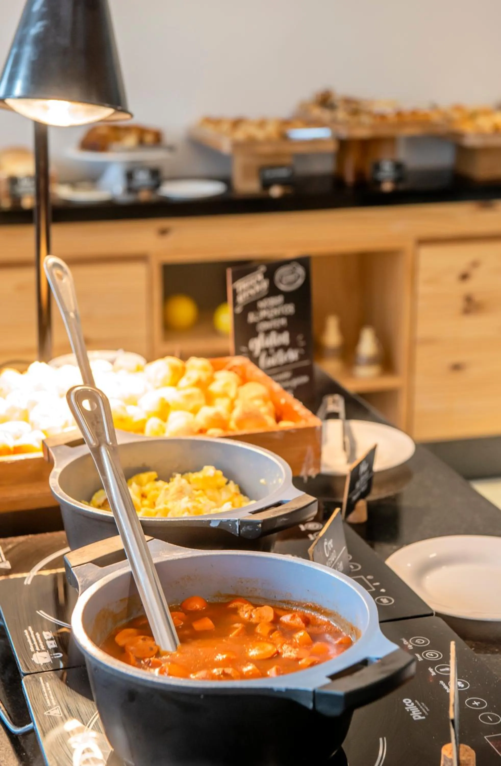 Buffet breakfast in B&B HOTEL Rio de Janeiro Norte