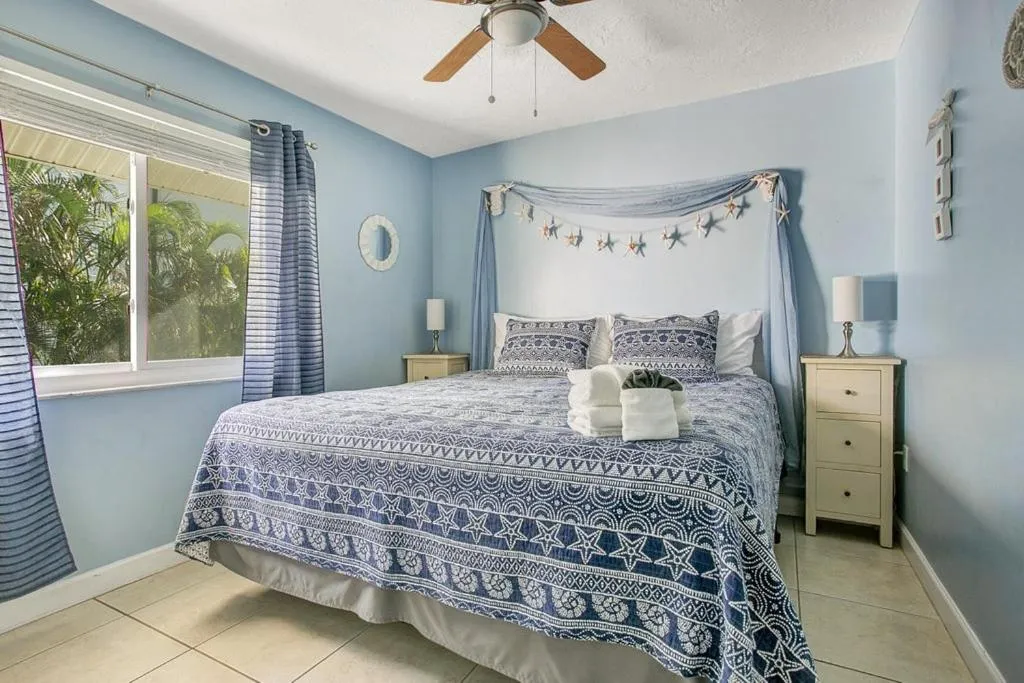 Five Palms Vacation Rentals- Daily - Weekly - Monthly