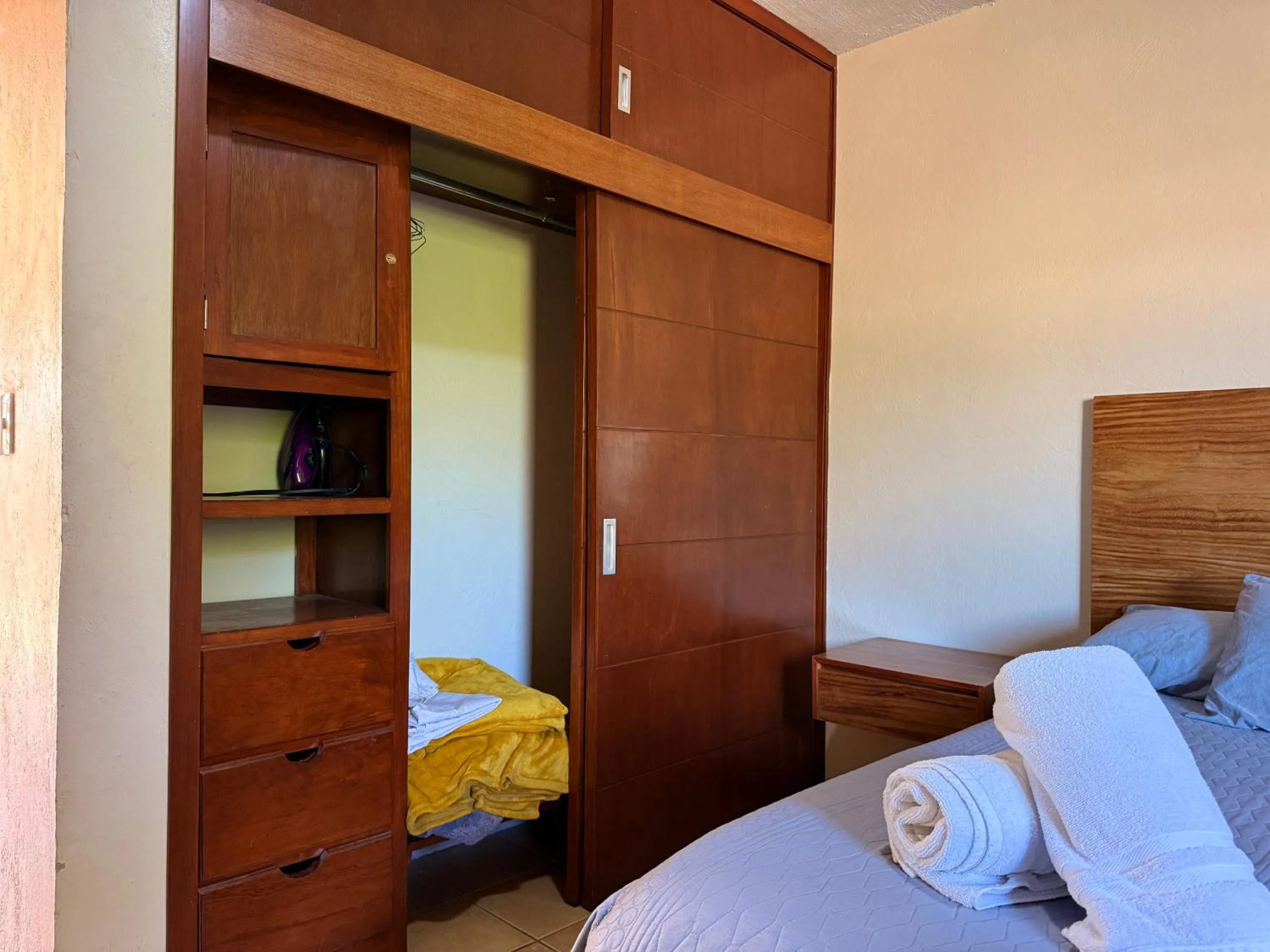 Bed in Departamentos Tequila