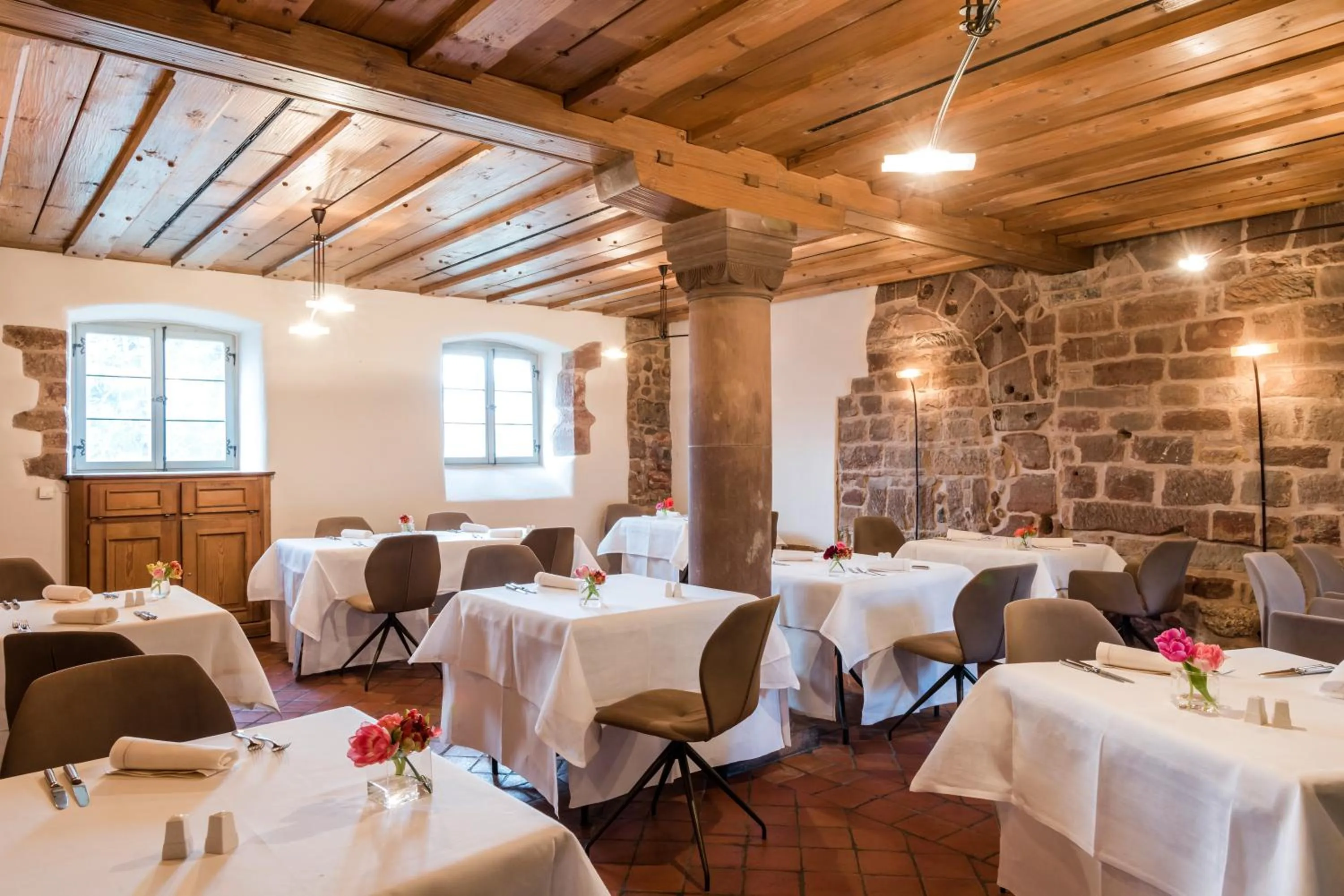 Restaurant/places to eat in Kloster Hornbach