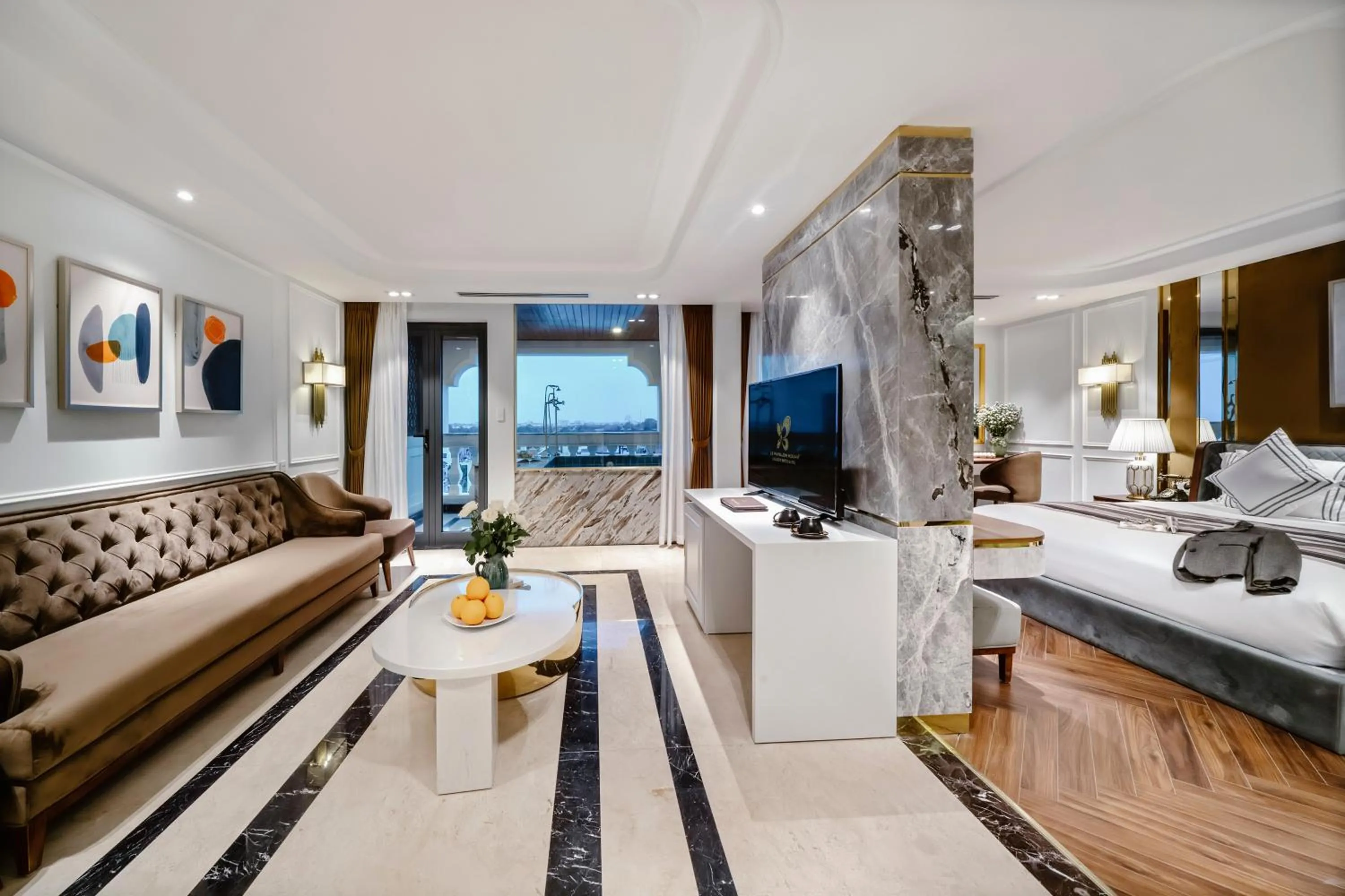 Bed in Le Pavillon Hoi An Gallery Hotel & Spa