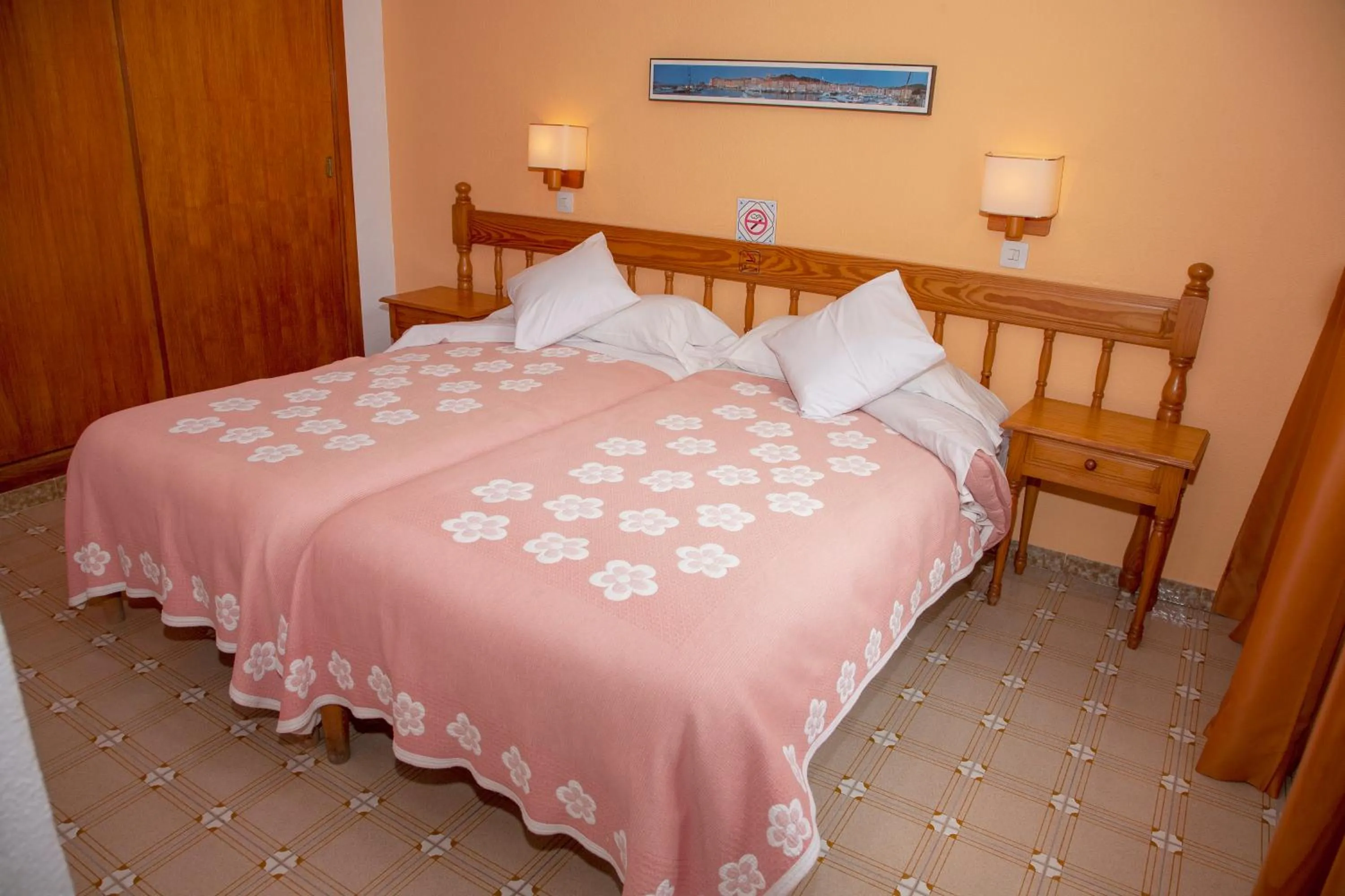 Bed in Bon Aire Apartamentos