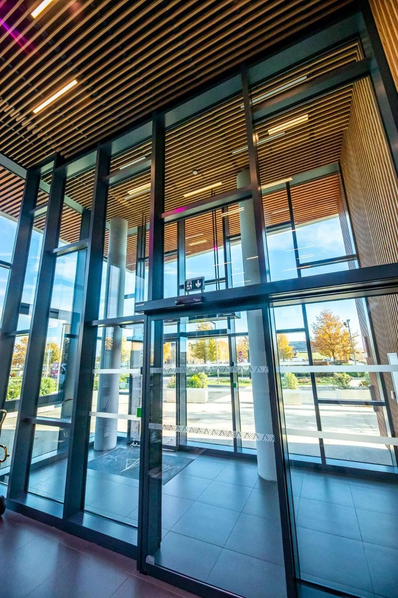 Lobby or reception in Brit Hotel Eden SPA Honfleur