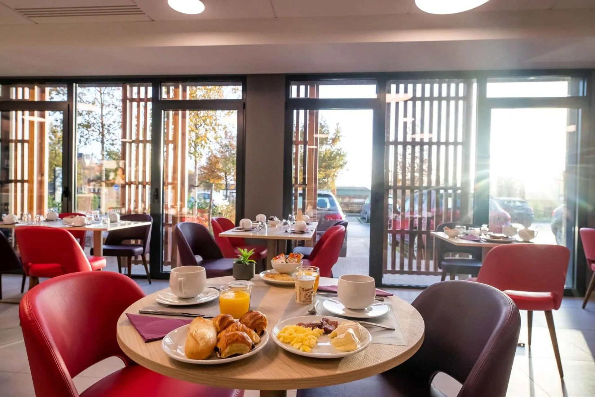 Breakfast in Brit Hotel Eden SPA Honfleur