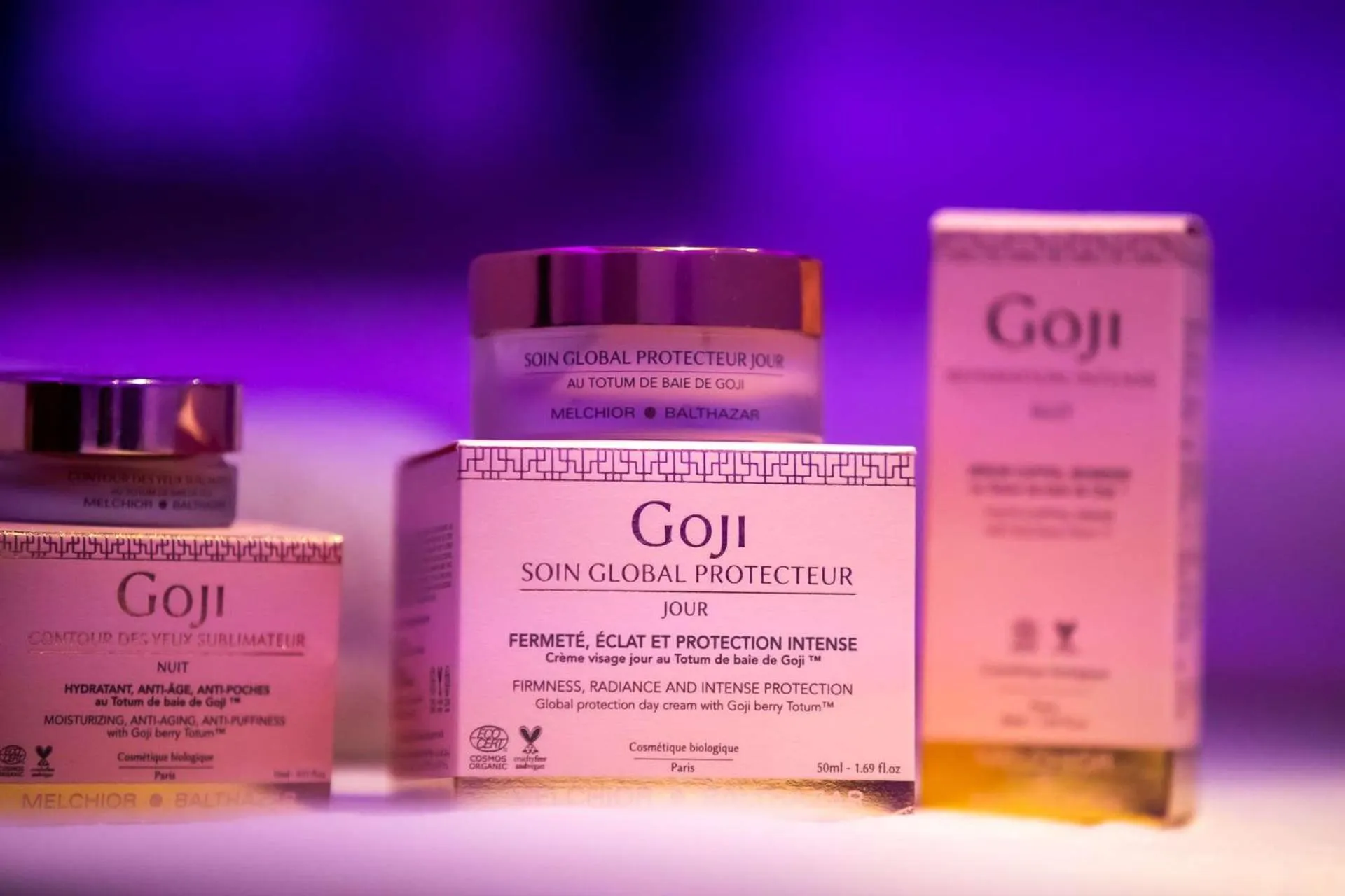 Lounge or bar in Brit Hotel Eden SPA Honfleur