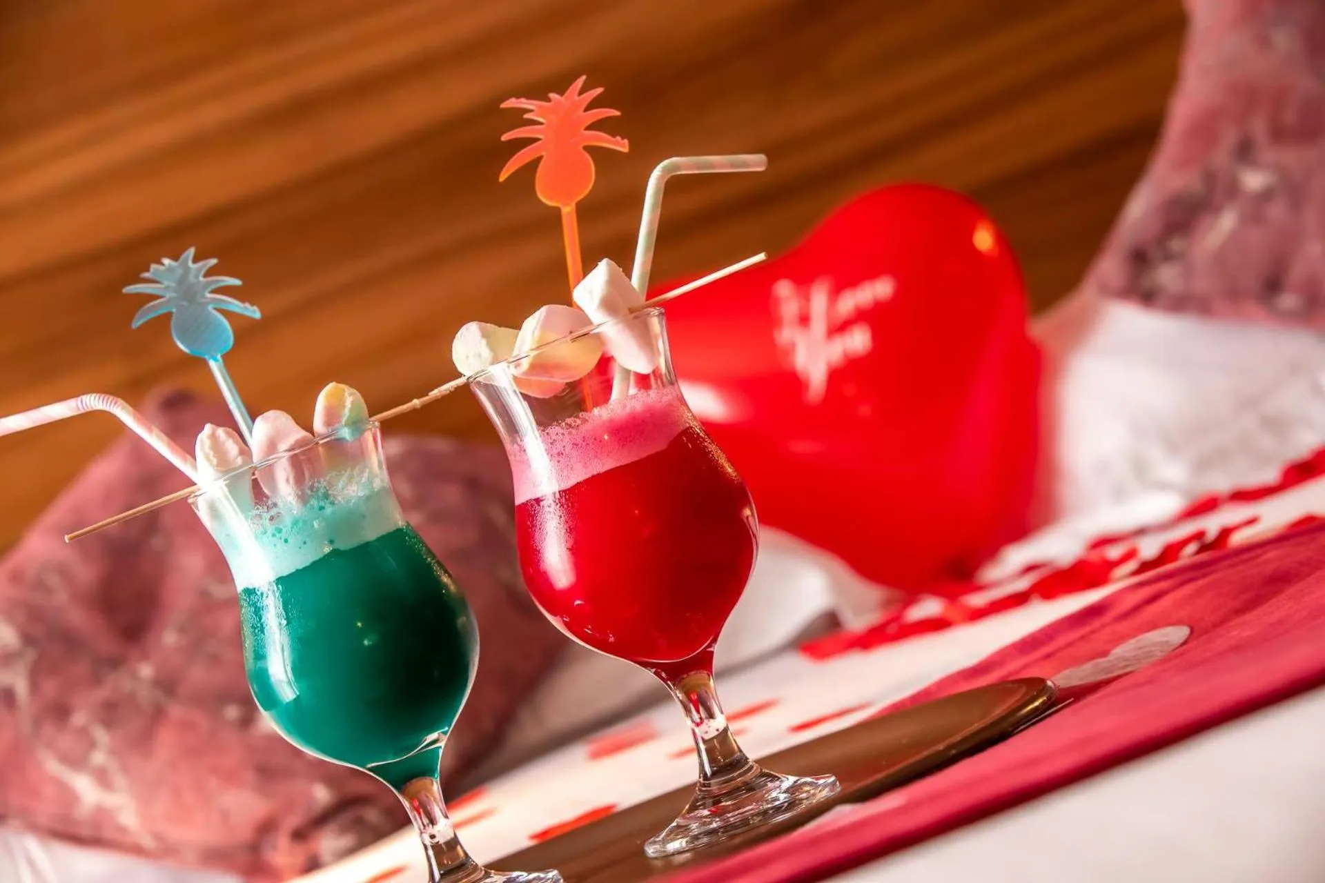 Lounge or bar in Brit Hotel Eden SPA Honfleur