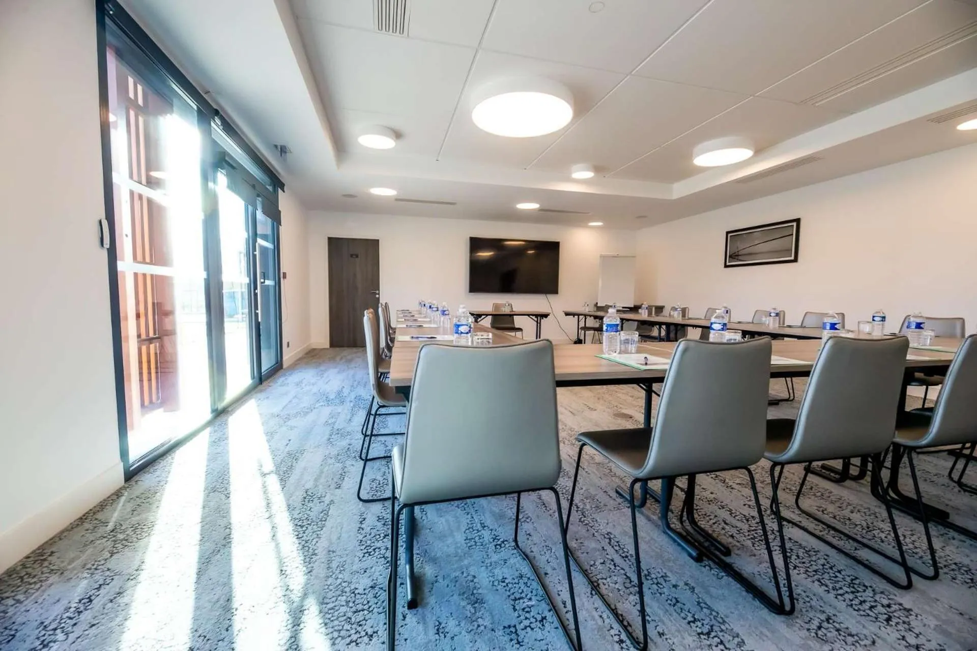 Meeting/conference room in Brit Hotel Eden SPA Honfleur