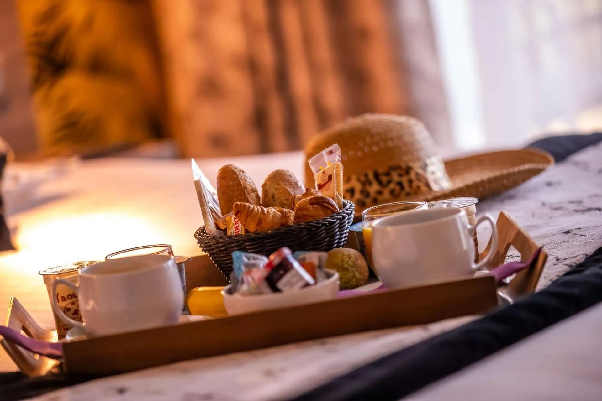 Food and drinks in Brit Hotel Eden SPA Honfleur