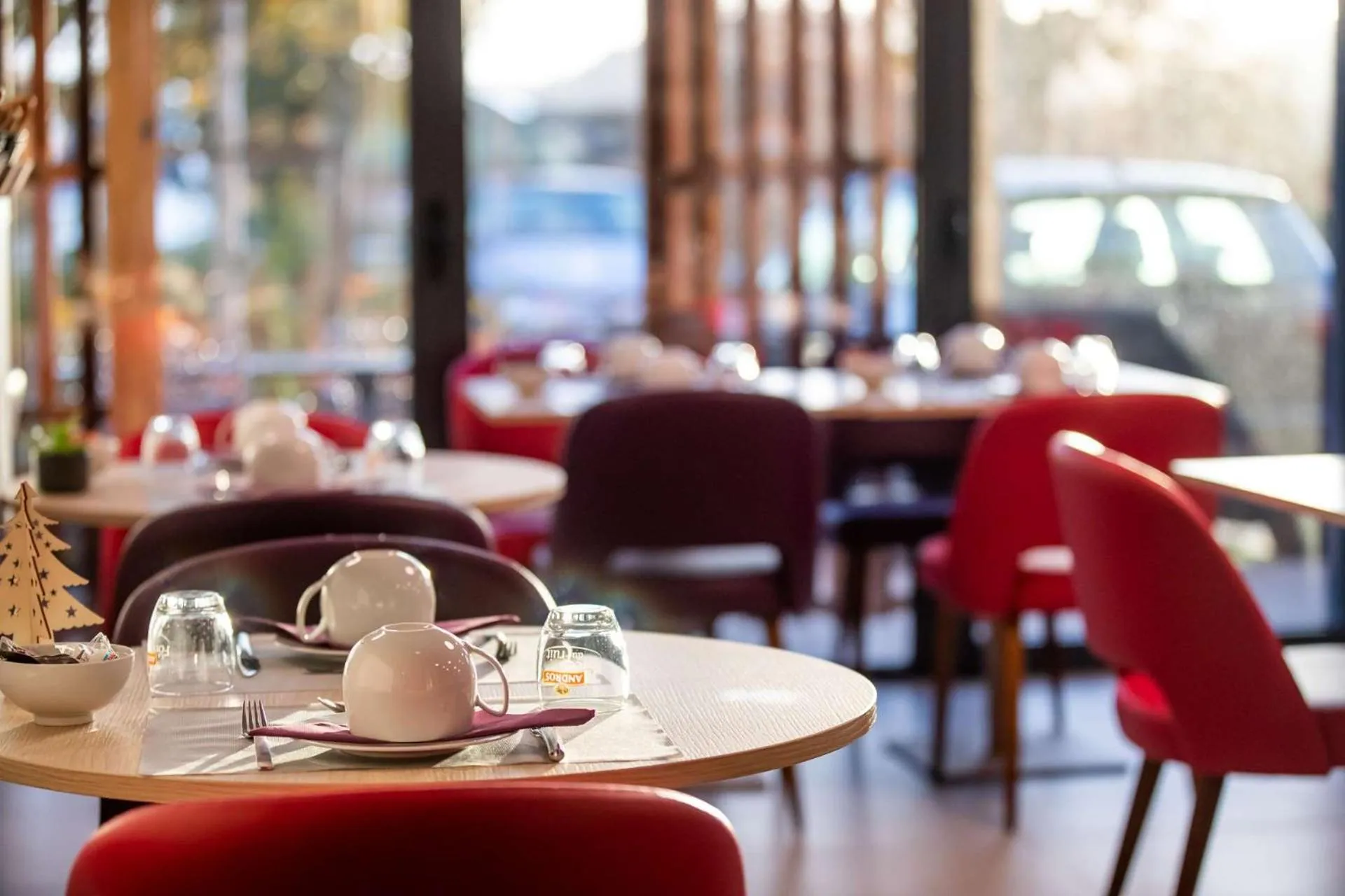 Breakfast in Brit Hotel Eden SPA Honfleur