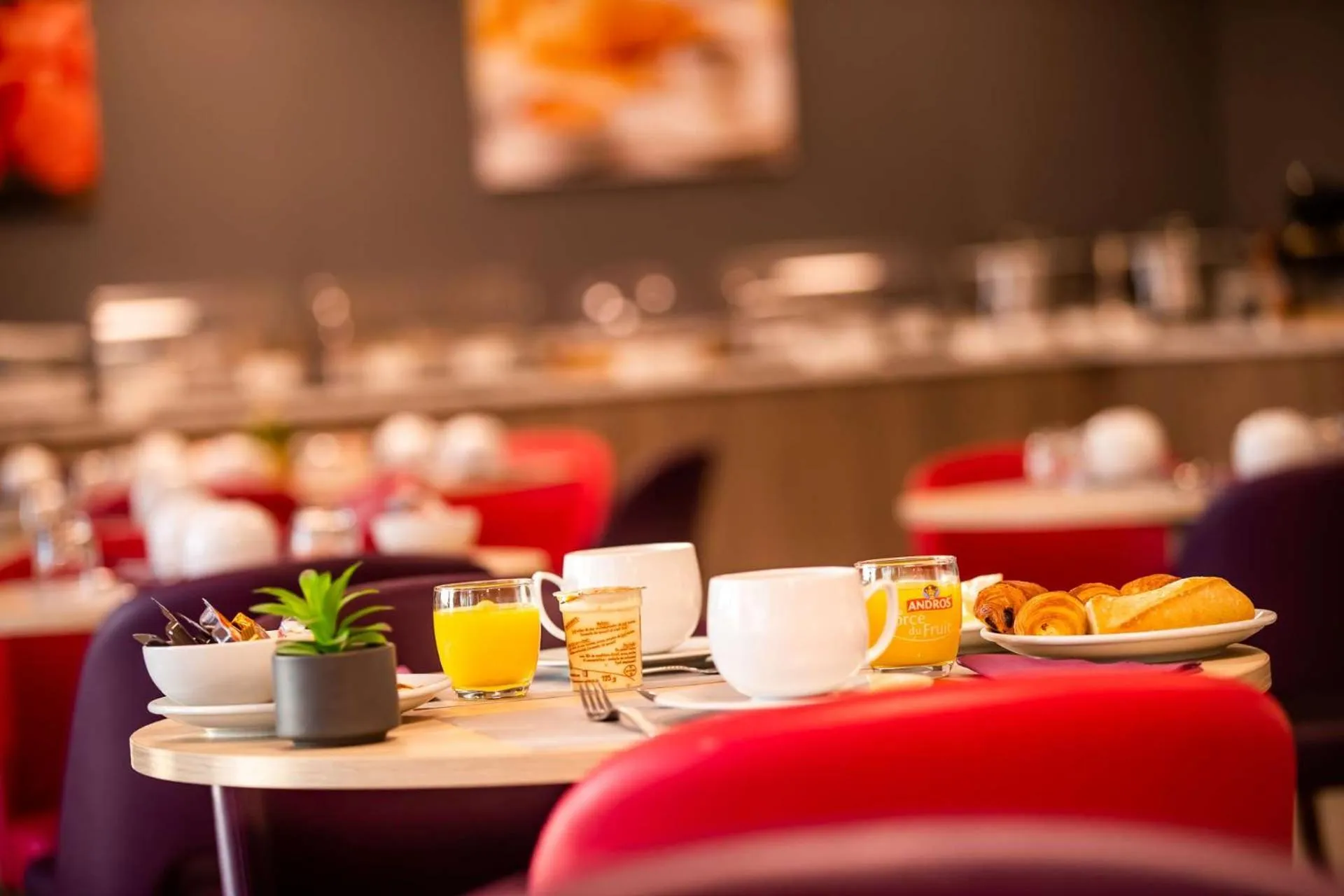 Breakfast in Brit Hotel Eden SPA Honfleur