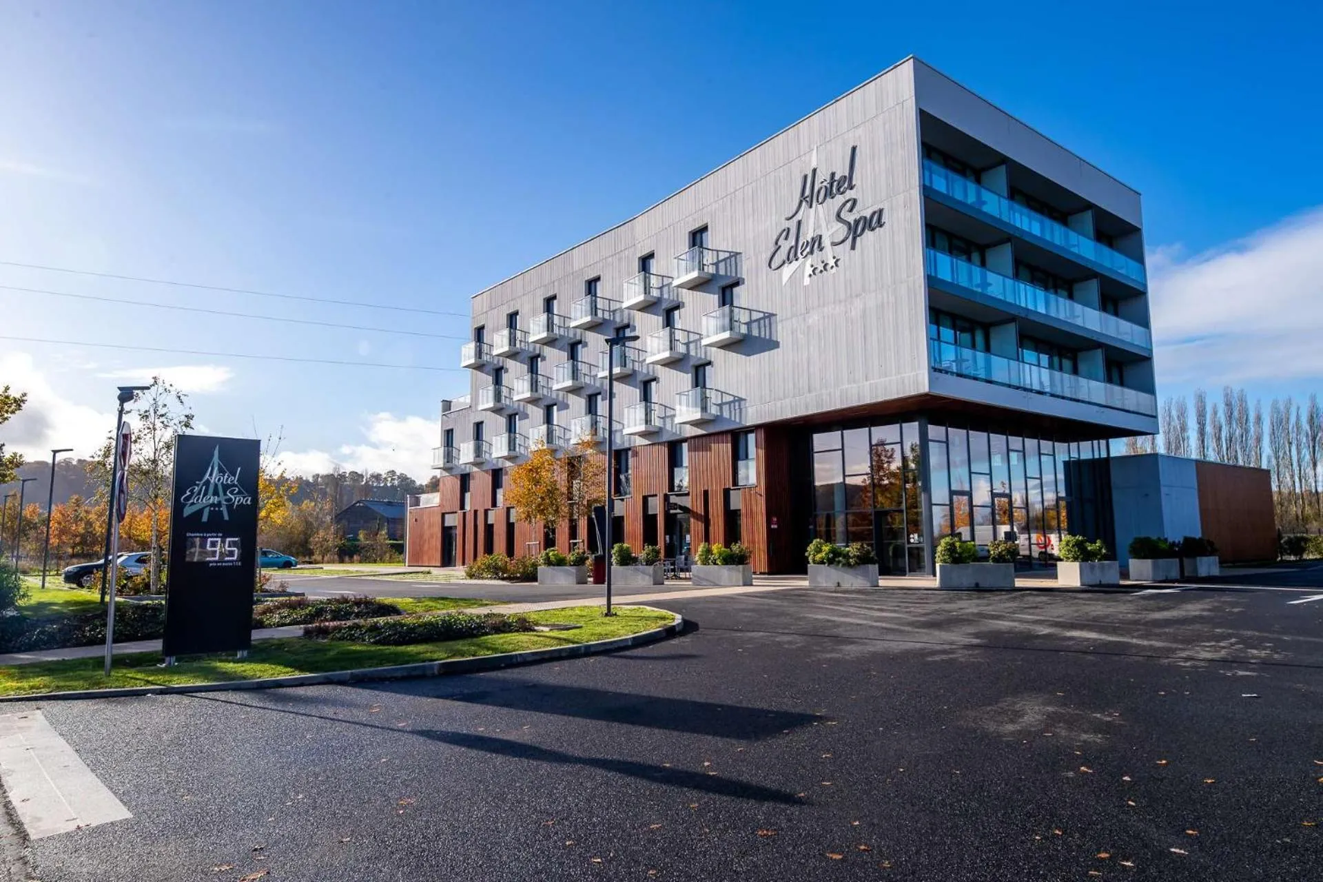 Property building in Brit Hotel Eden SPA Honfleur
