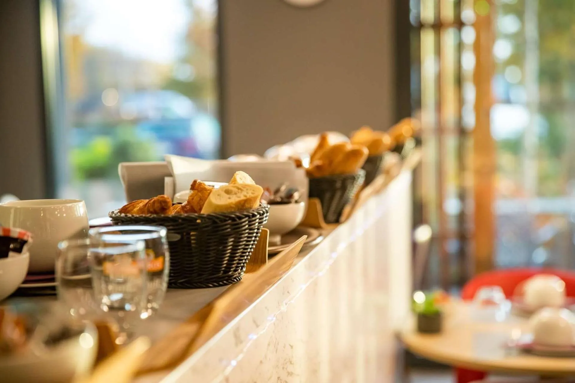 Breakfast in Brit Hotel Eden SPA Honfleur