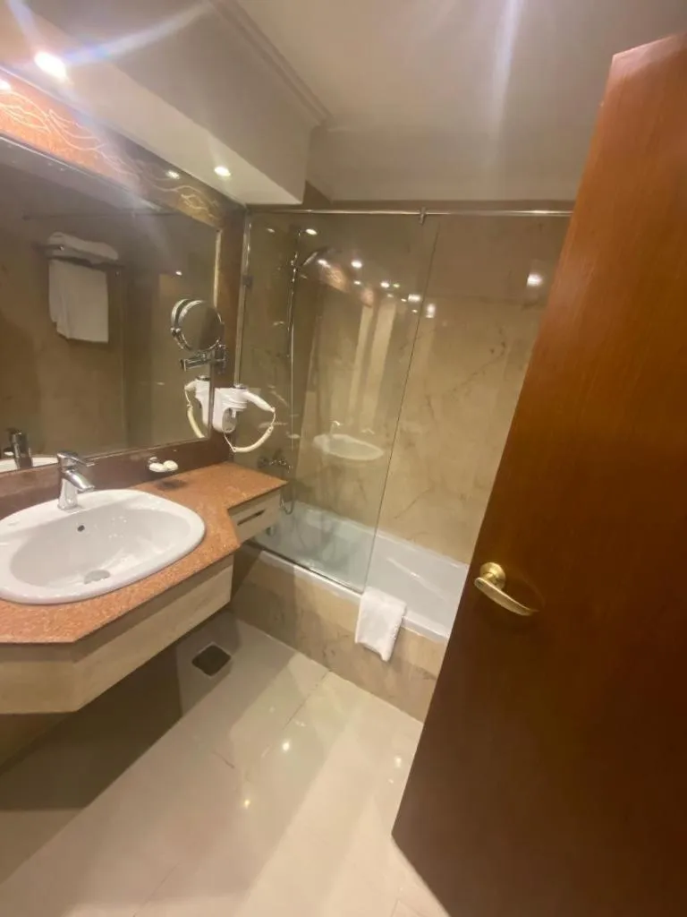 Paradise Home City Stars