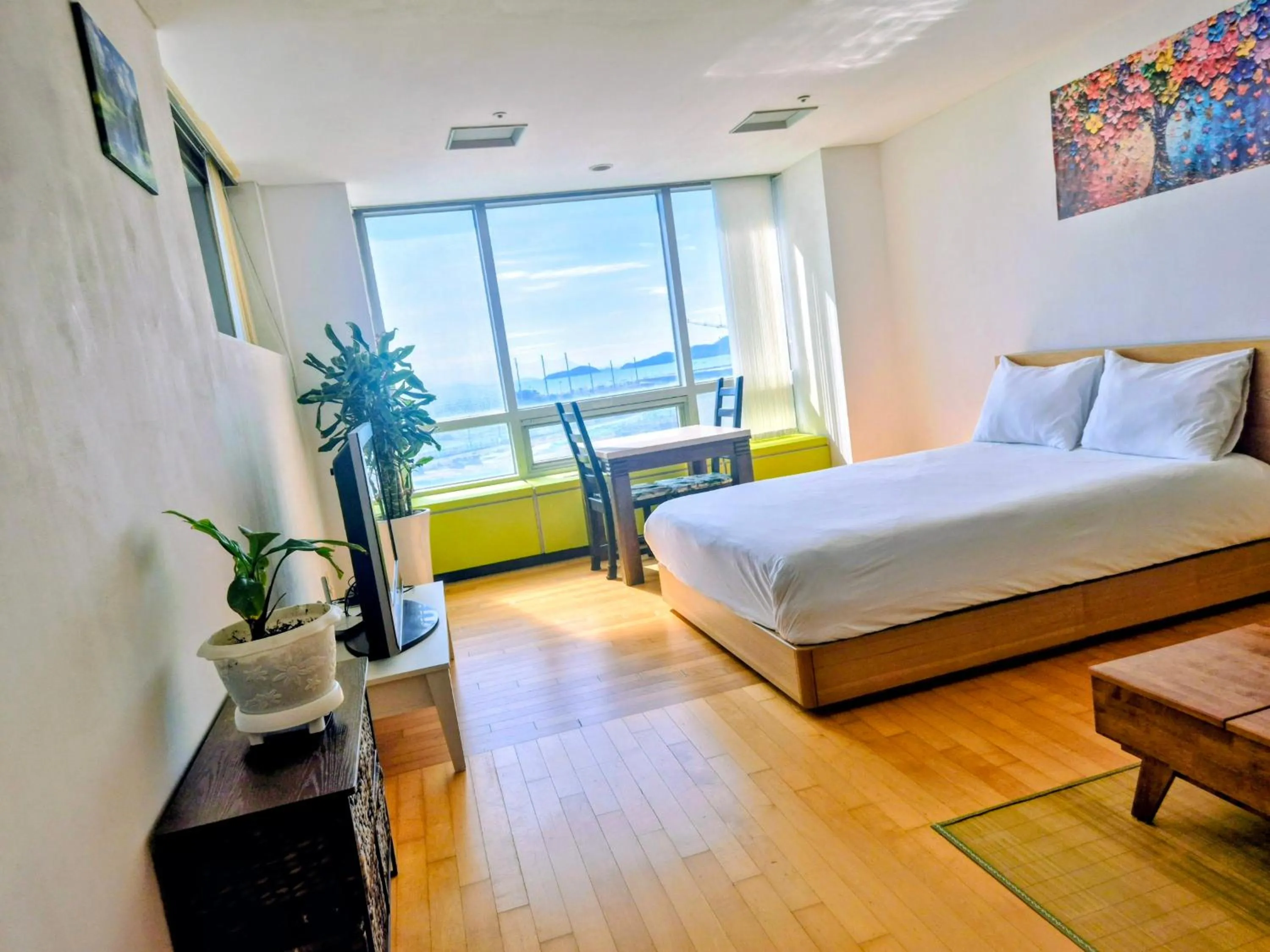 Bed in Cozy - Experience Home like Comfort Studio