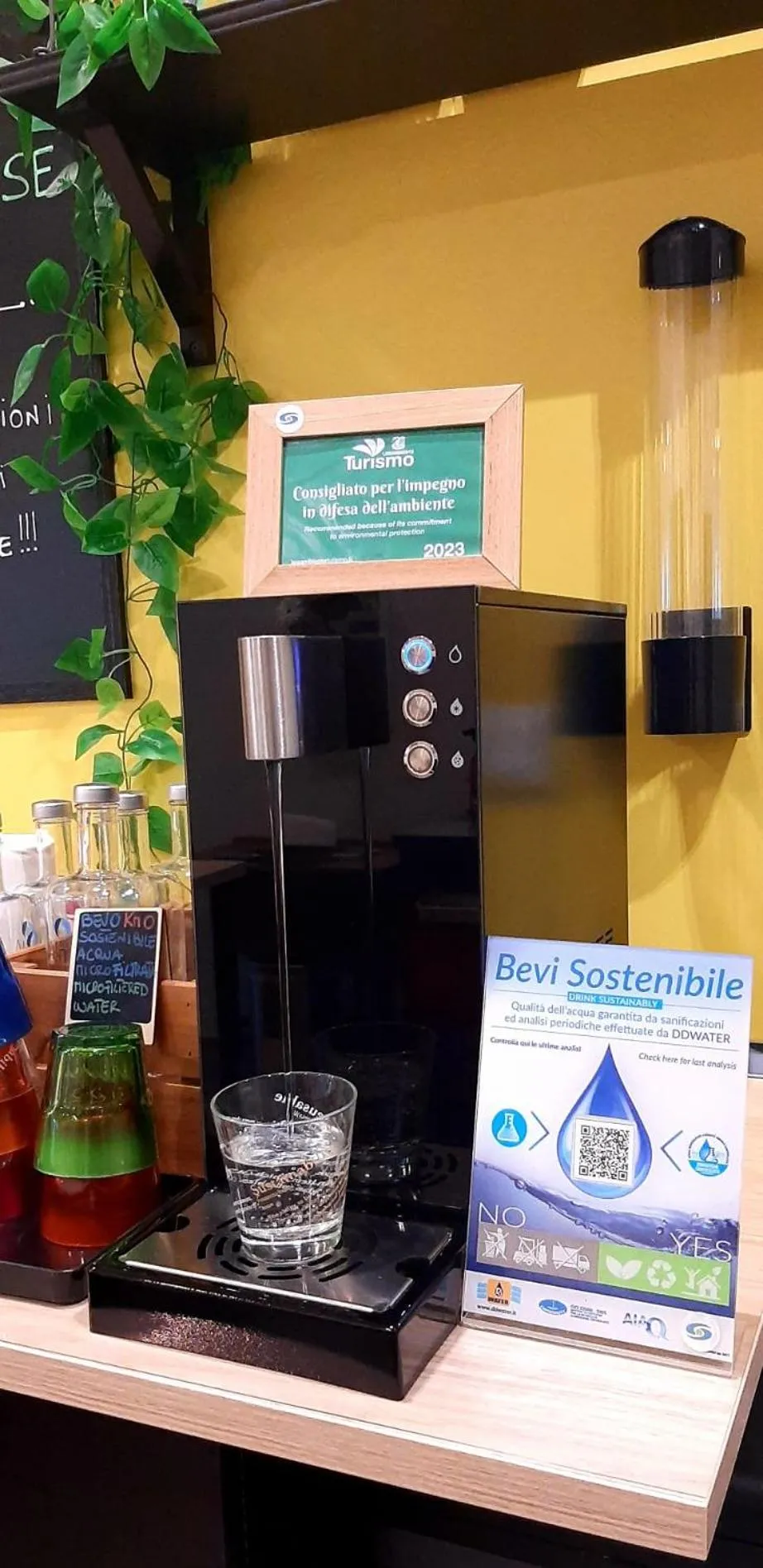 Restaurant/places to eat in B&B SMARTFIT HOUSE - Room & Relax in Pescara