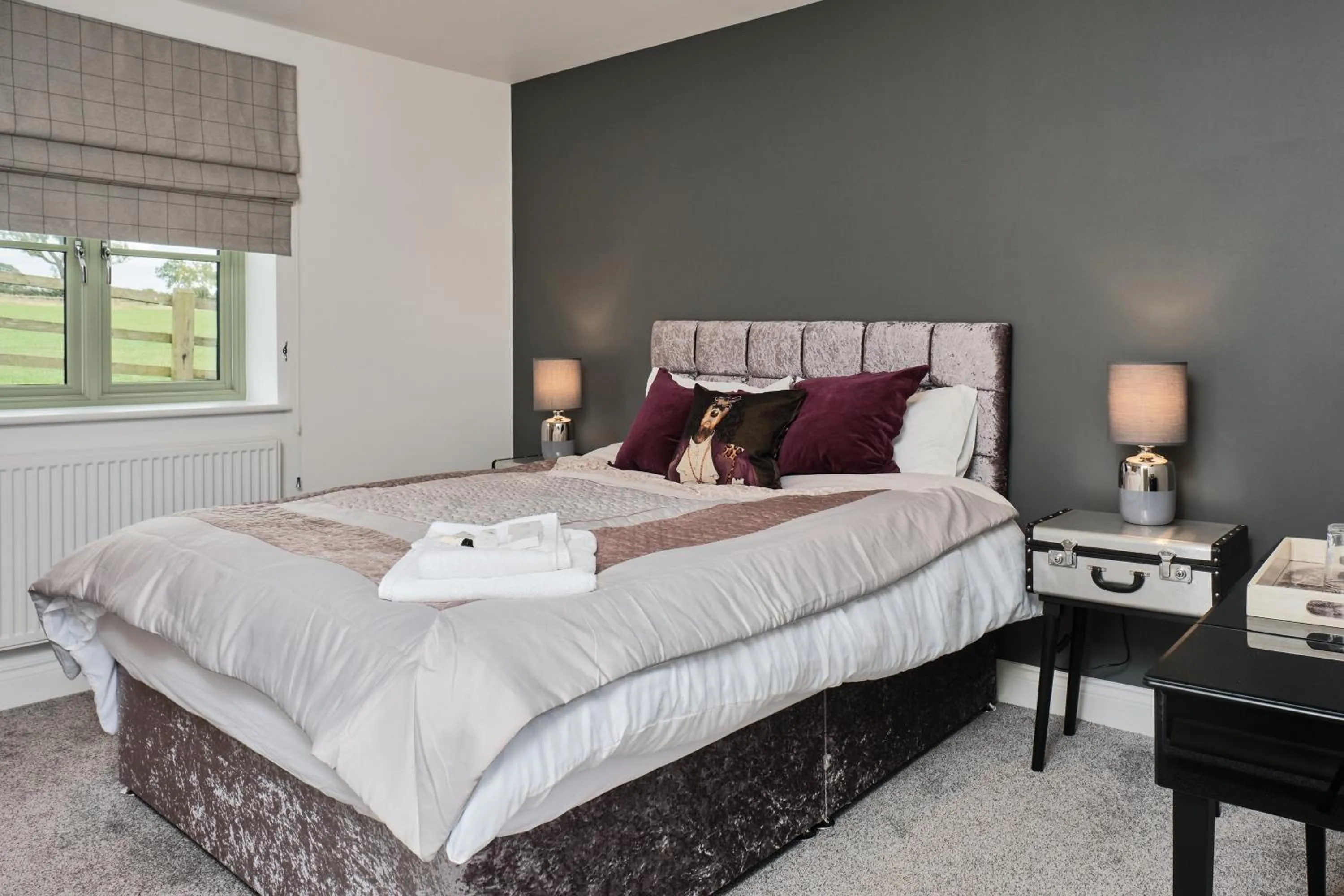Bedroom, Bed in Bridge House Barn