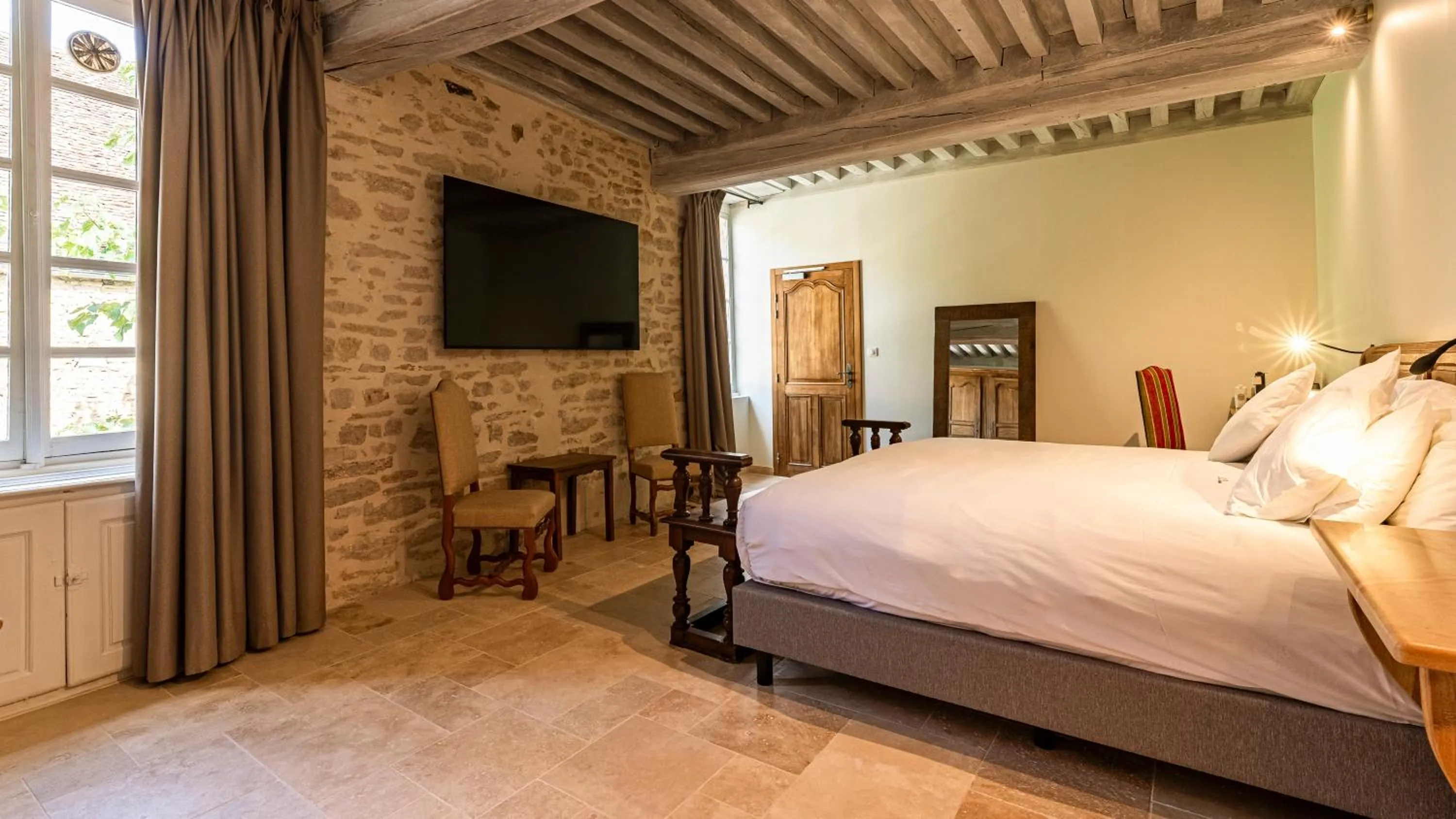 Bedroom, Bed in Les Remparts Hôtels et Demeures Historiques