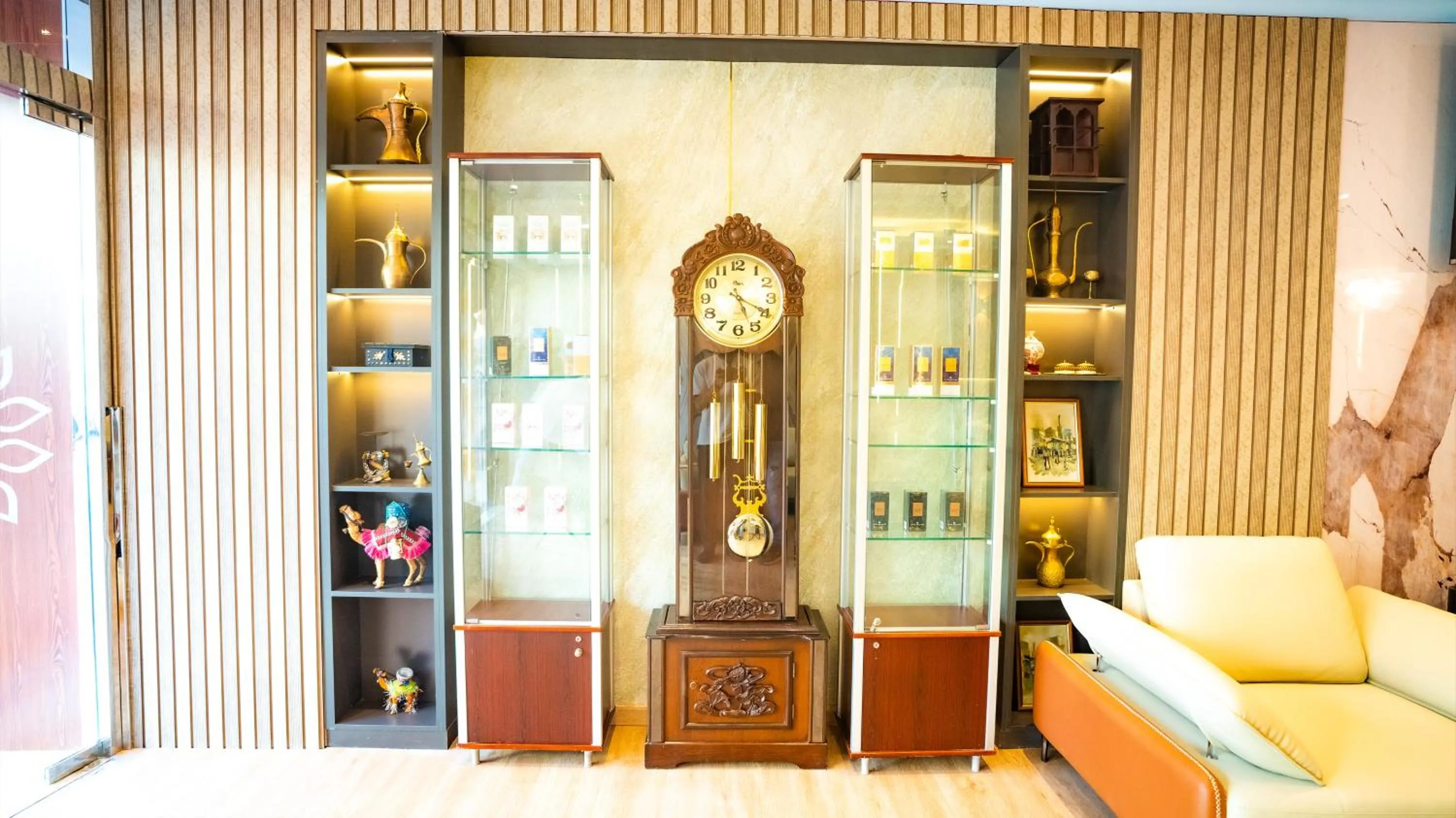 Lobby or reception in Oriental Hotel Apartments