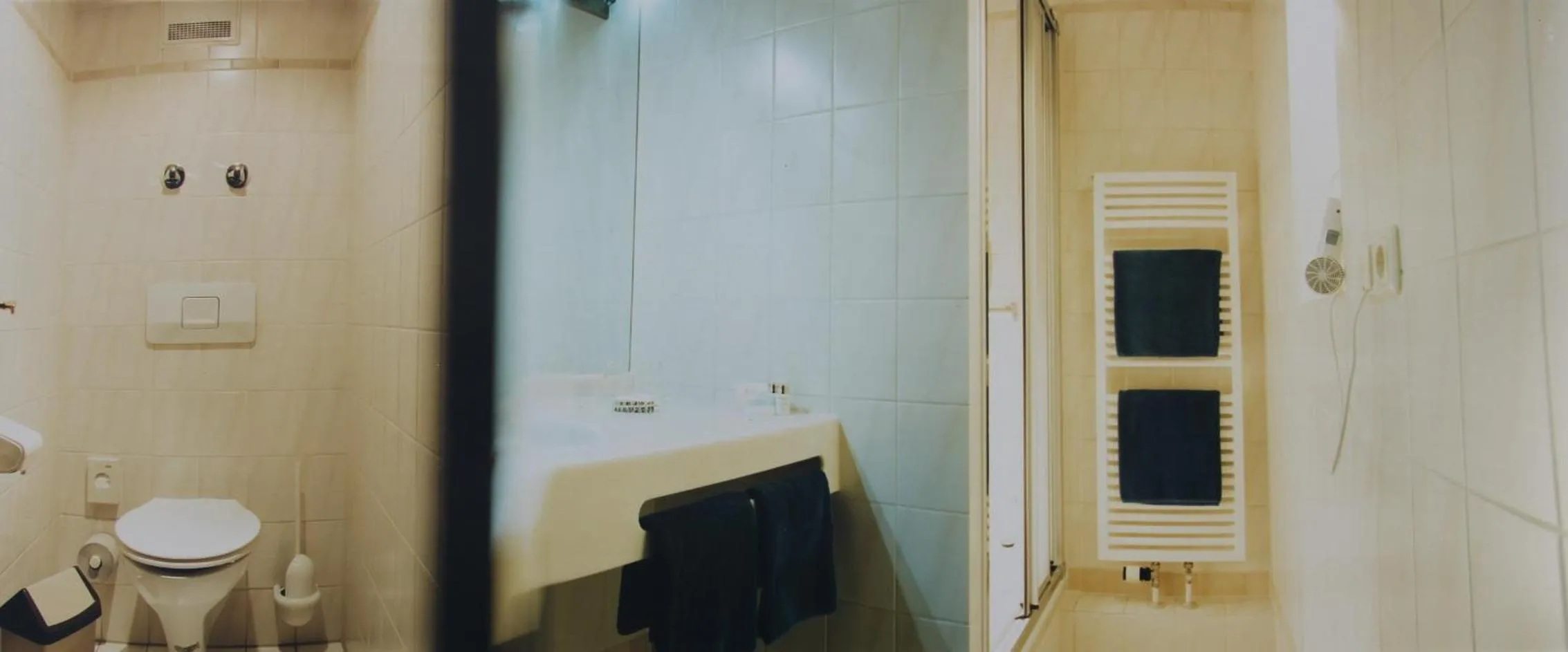 Bathroom in Hotel Jedermann