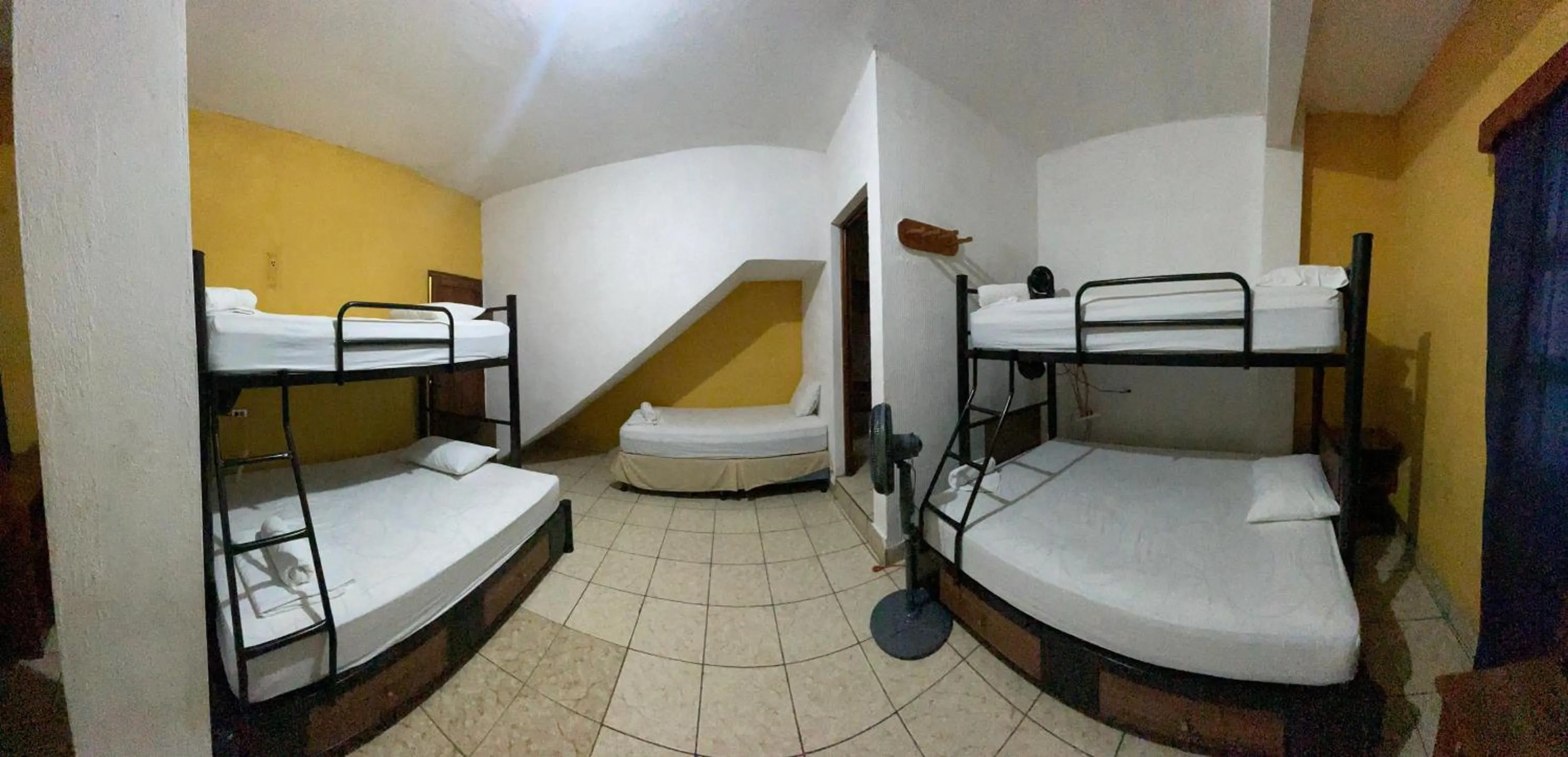 bunk bed, Bed in Natz Hotel