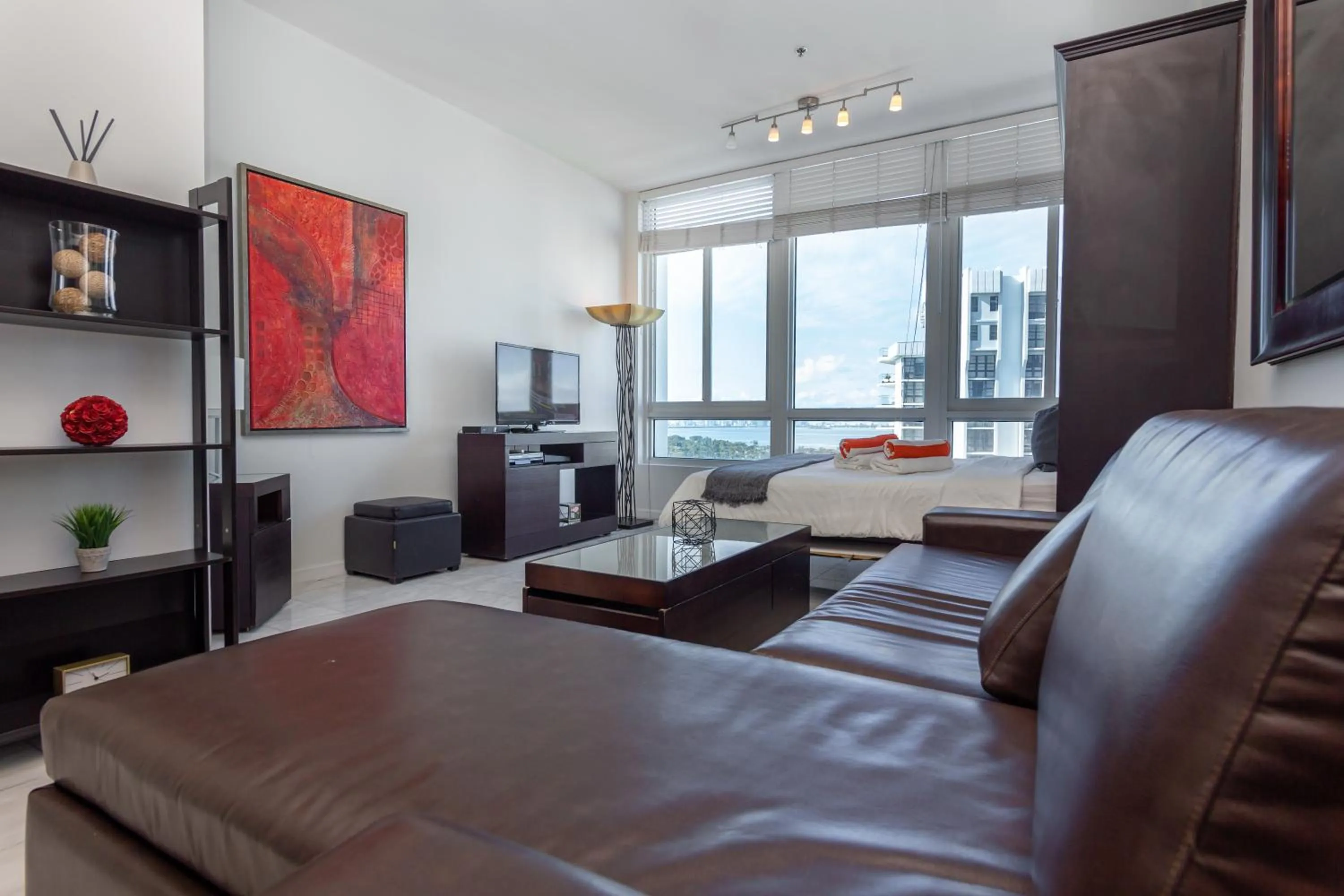 Suite with City View in Girasole Suites