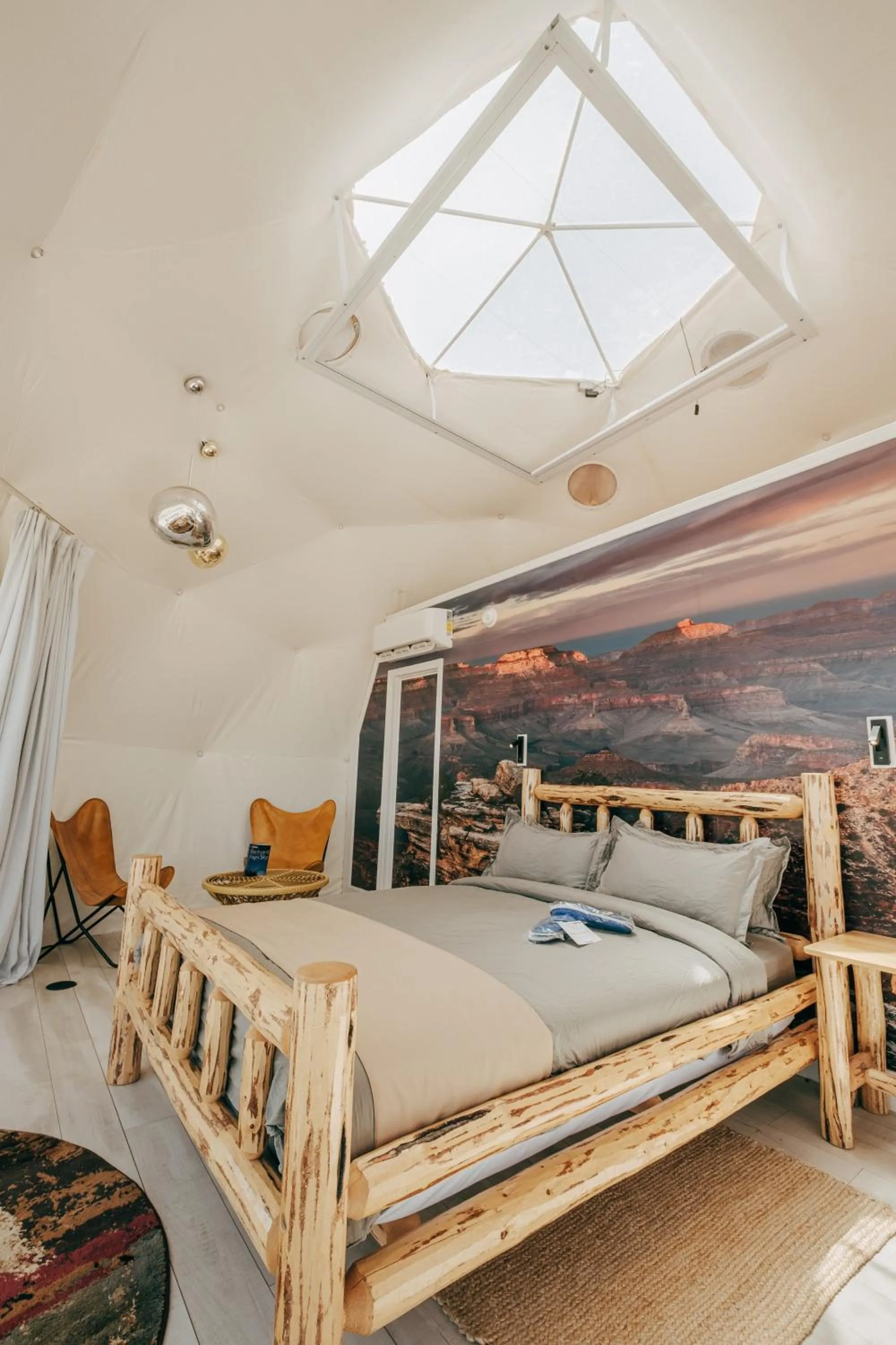 Bed in Clear Sky Resorts - Grand Canyon - Unique Sky Domes