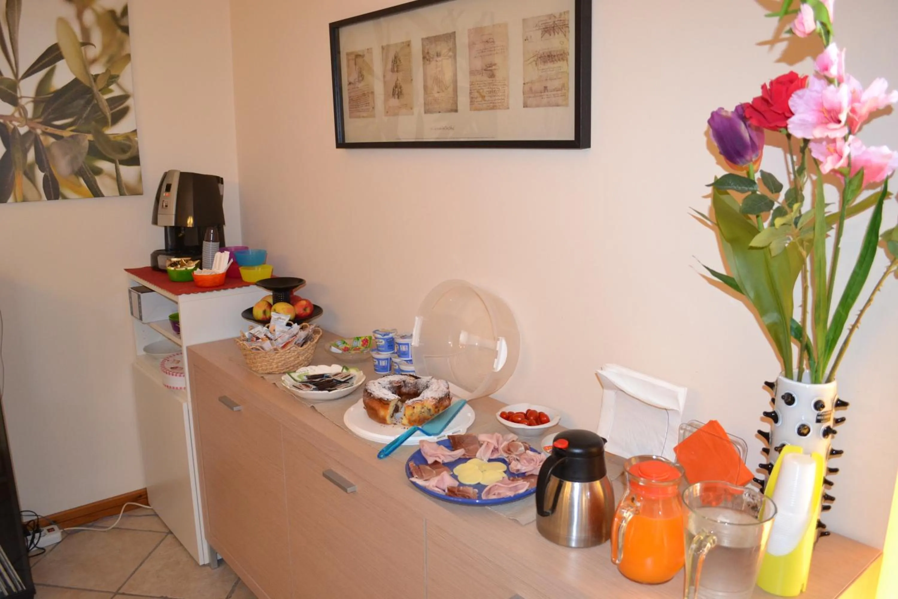 Food and drinks in Villa Adriana B&B