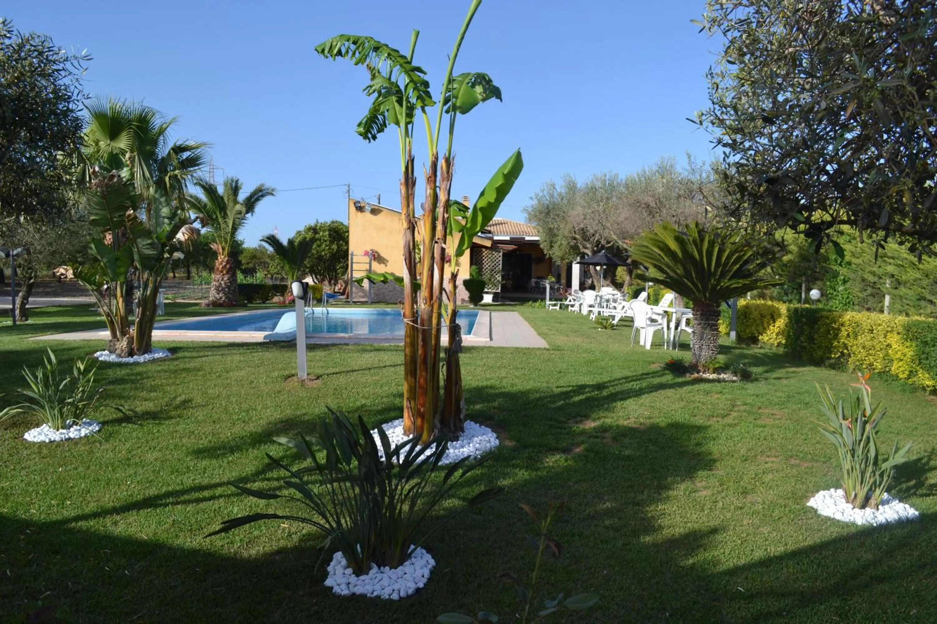 Garden view in Villa Adriana B&B