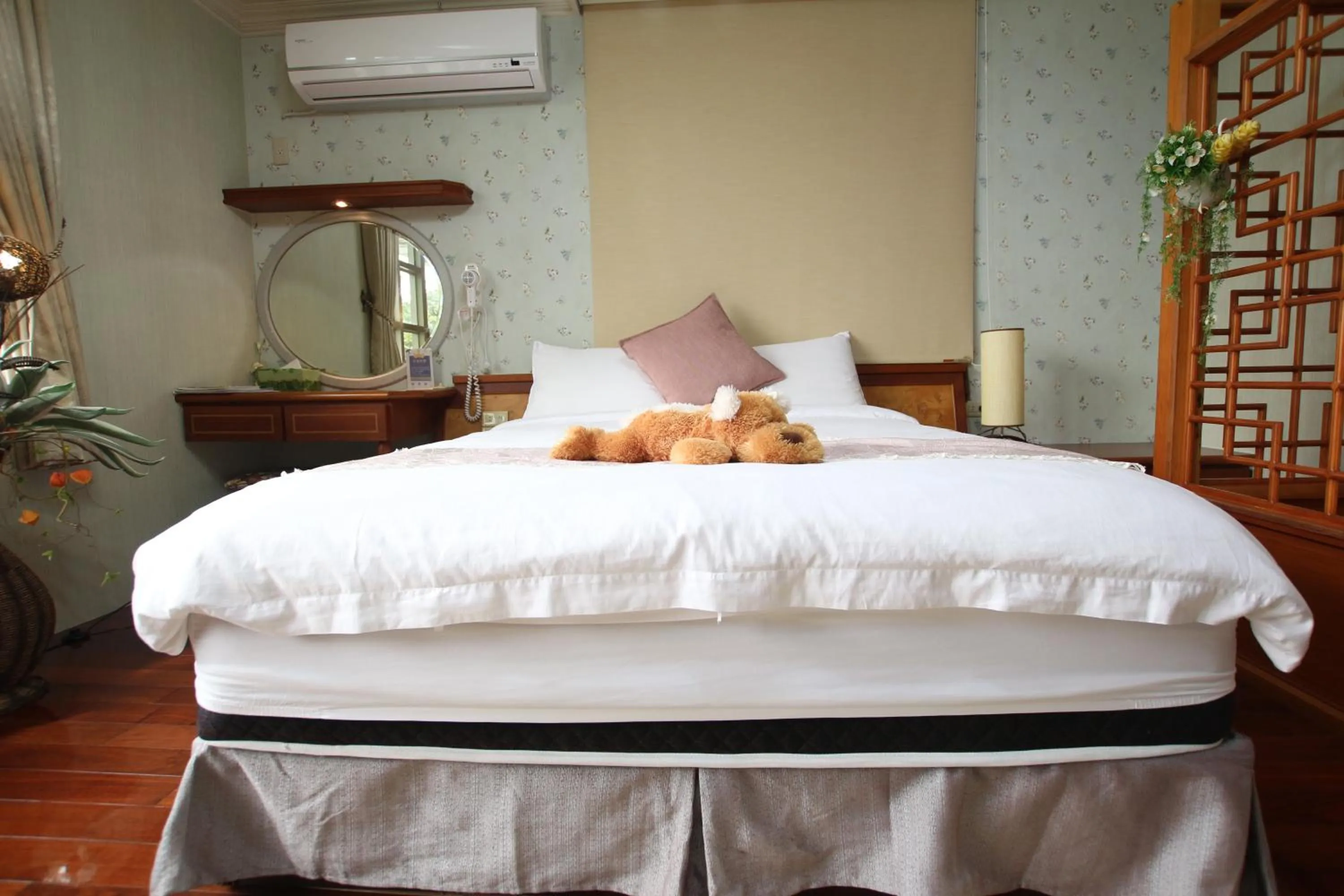 Decorative detail, Bed in Yilan Pine Villa Homestay