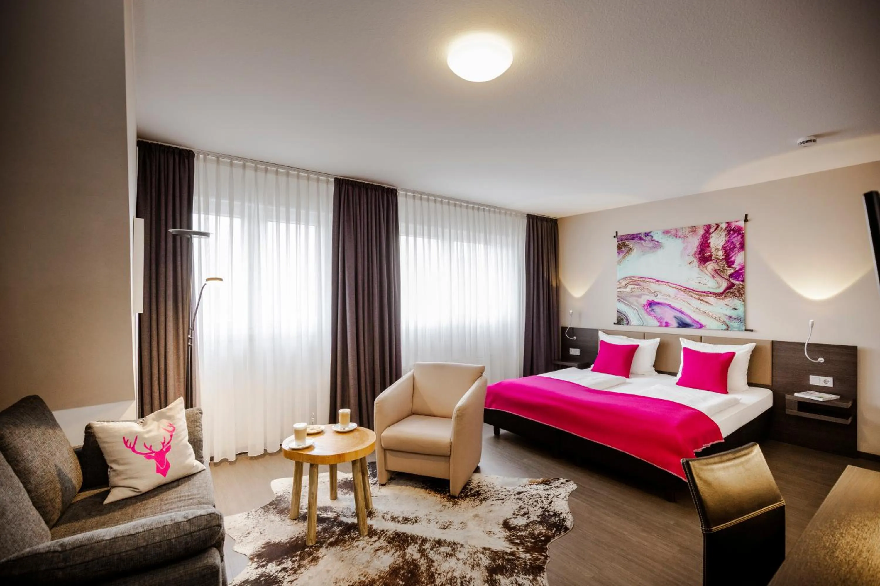 Seating area, Bed in Altstadt-Hotel Bielefeld