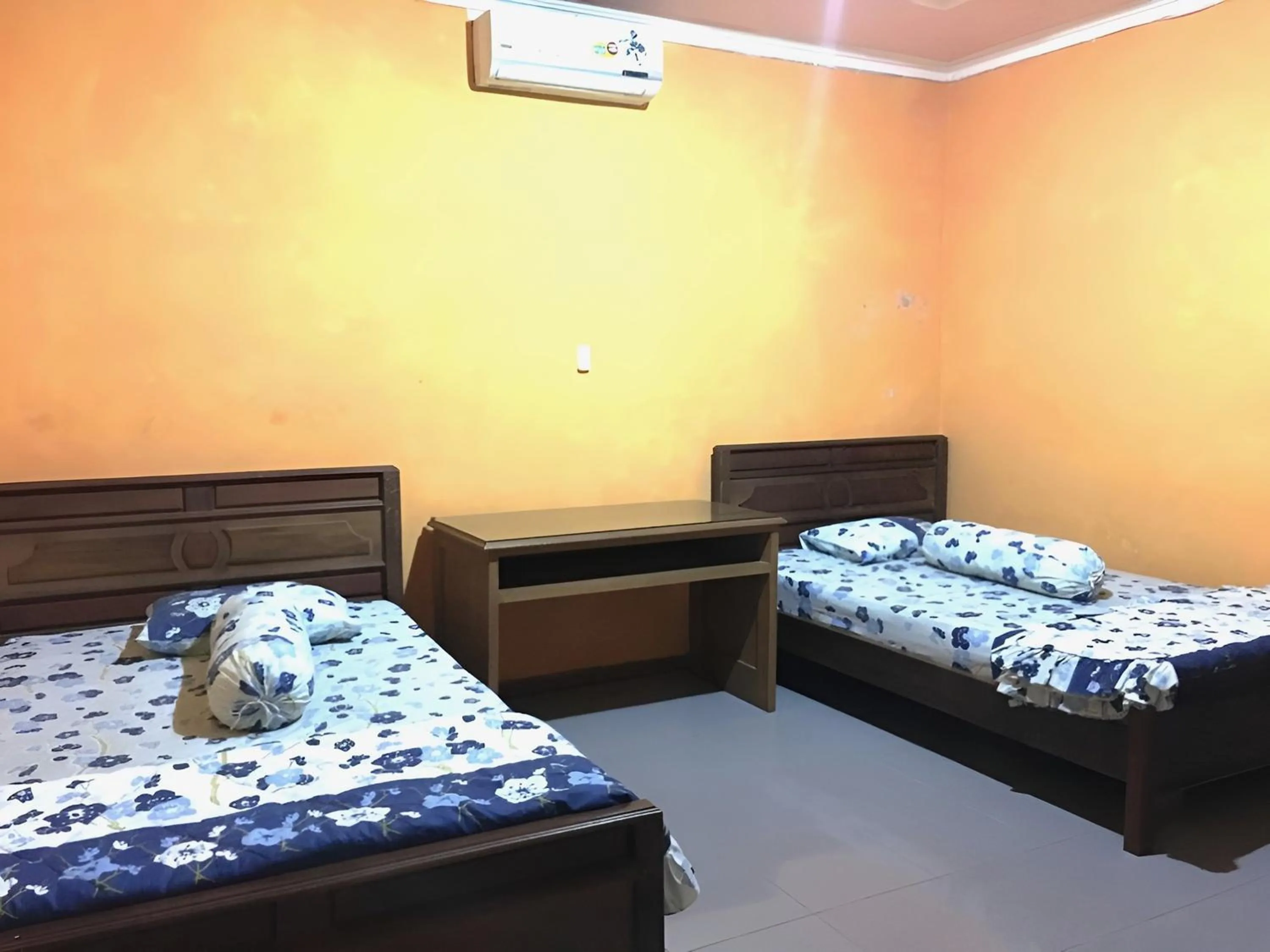 Bed in Hotel Alami near Alun-Alun Klaten