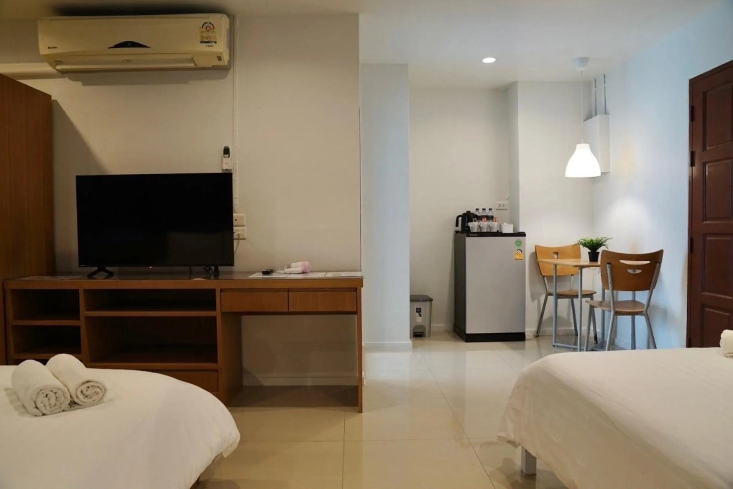 Communal lounge/ TV room, Bed in The View Residence