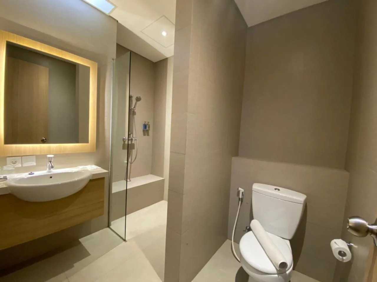 Shower, Bathroom in BATIQA Hotel Jayapura