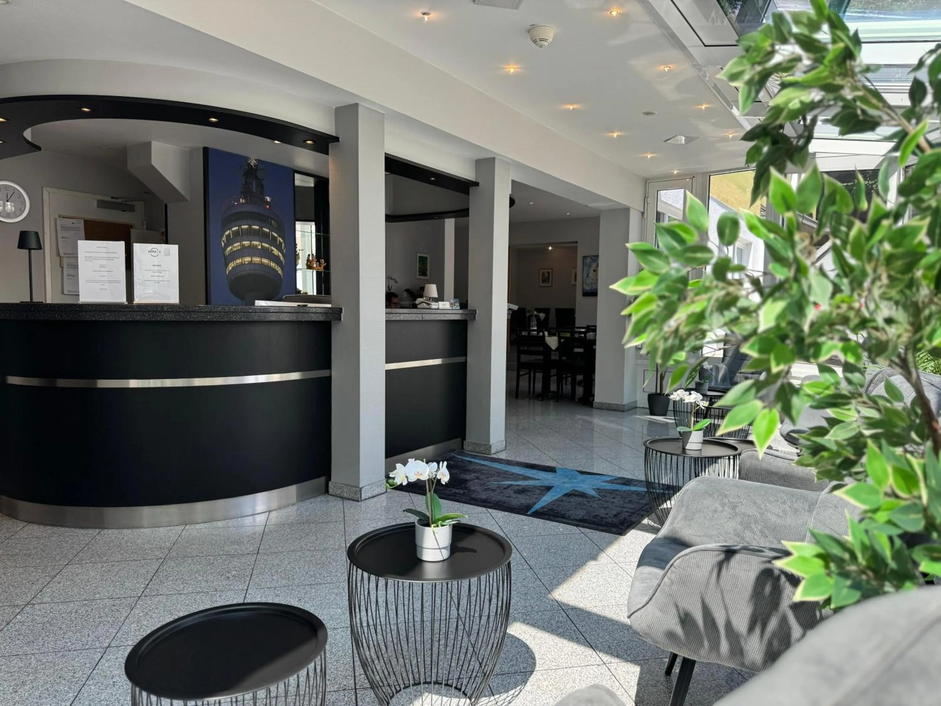 Lobby or reception in Mirage City Hotel Stuttgart Zentrum