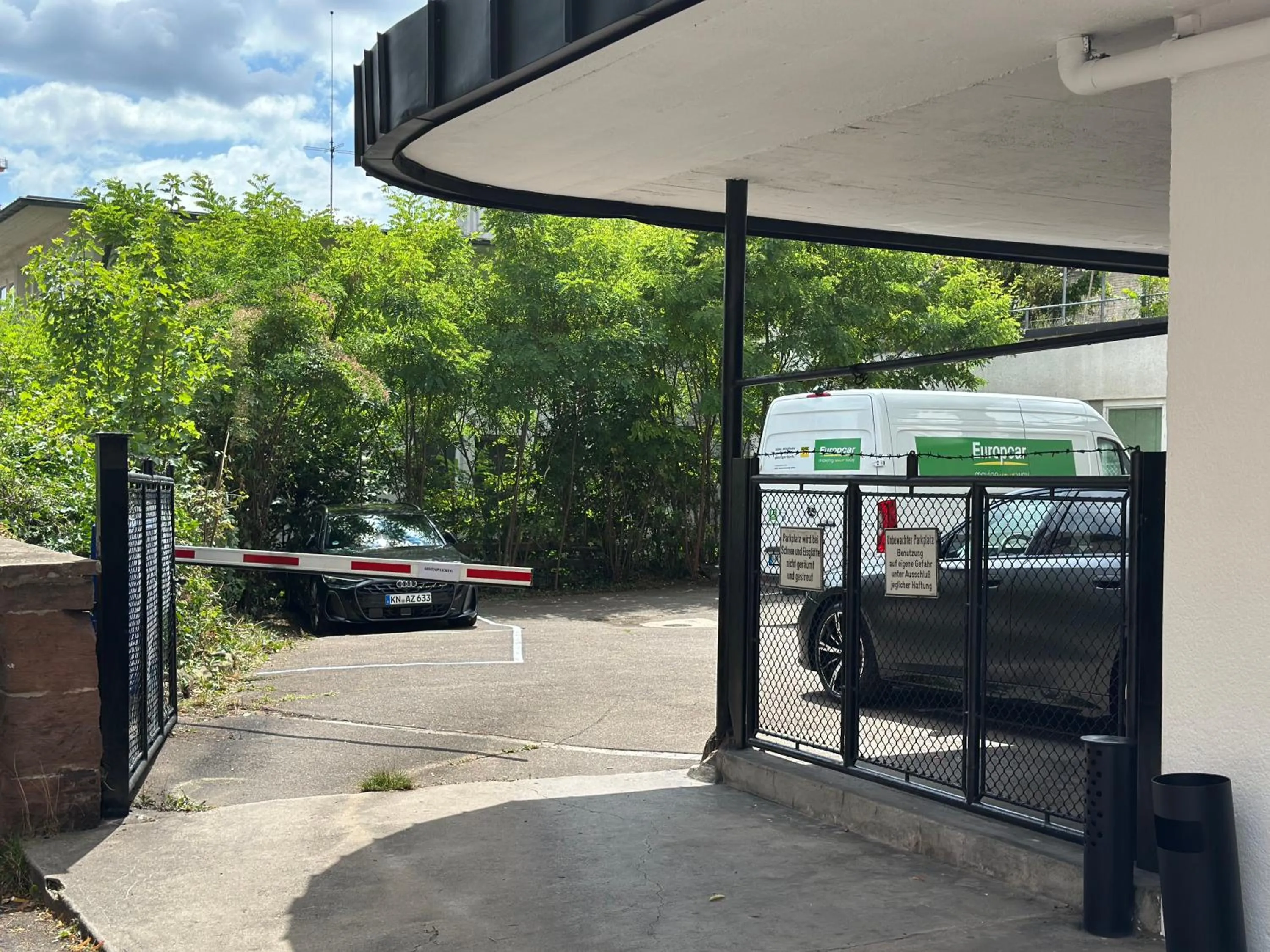 Parking in Mirage City Hotel Stuttgart Zentrum