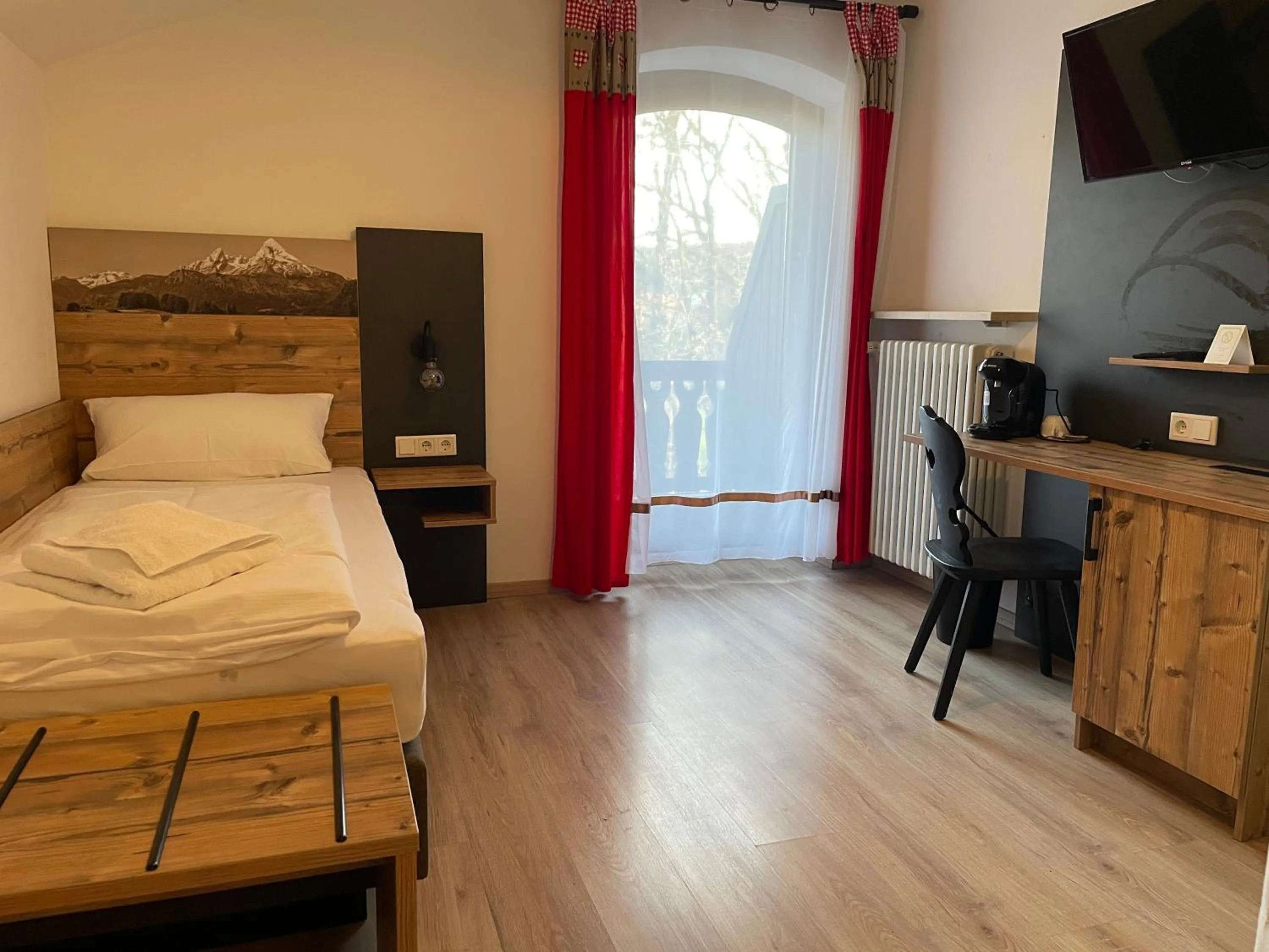 Bed in Hotel Am Rupertuspark