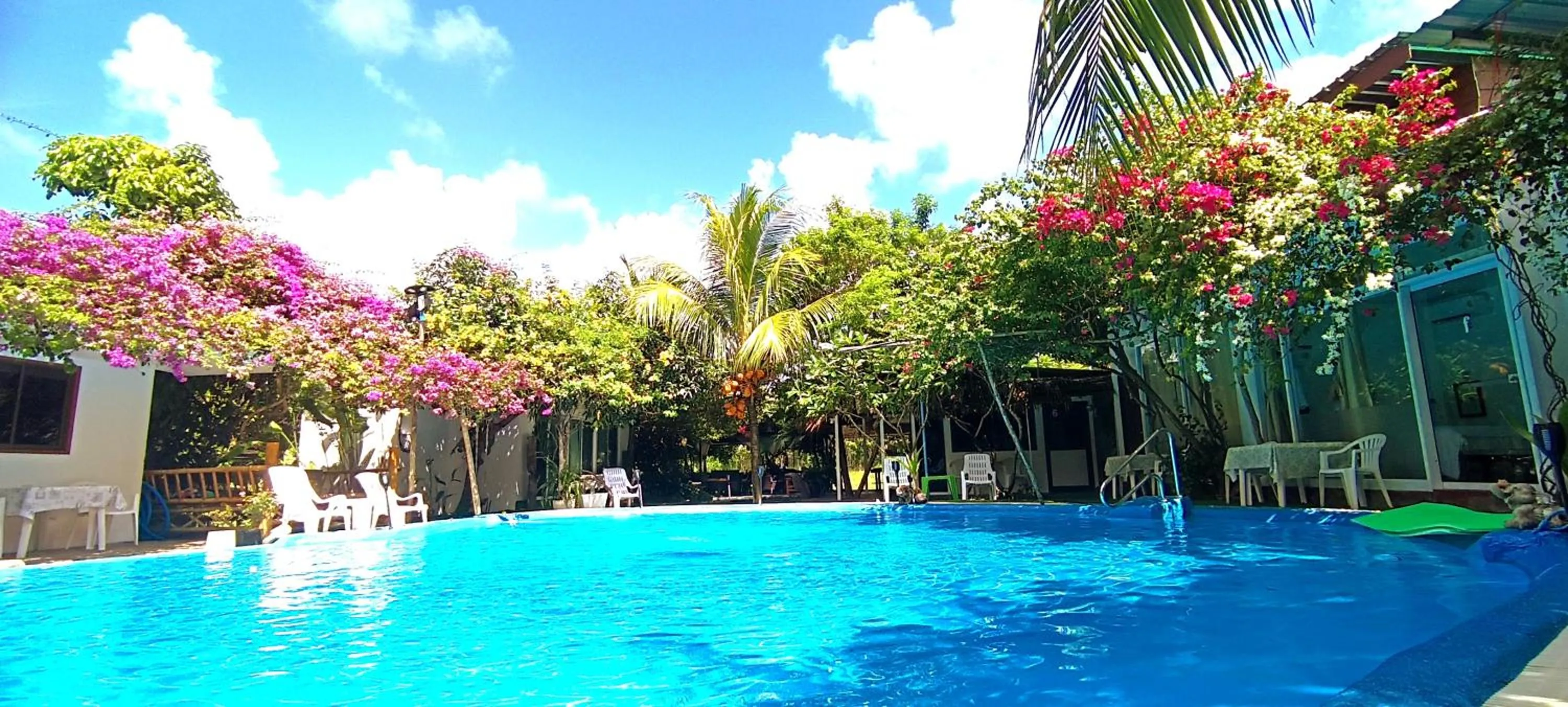 Property building in OASIS Phuket Airport