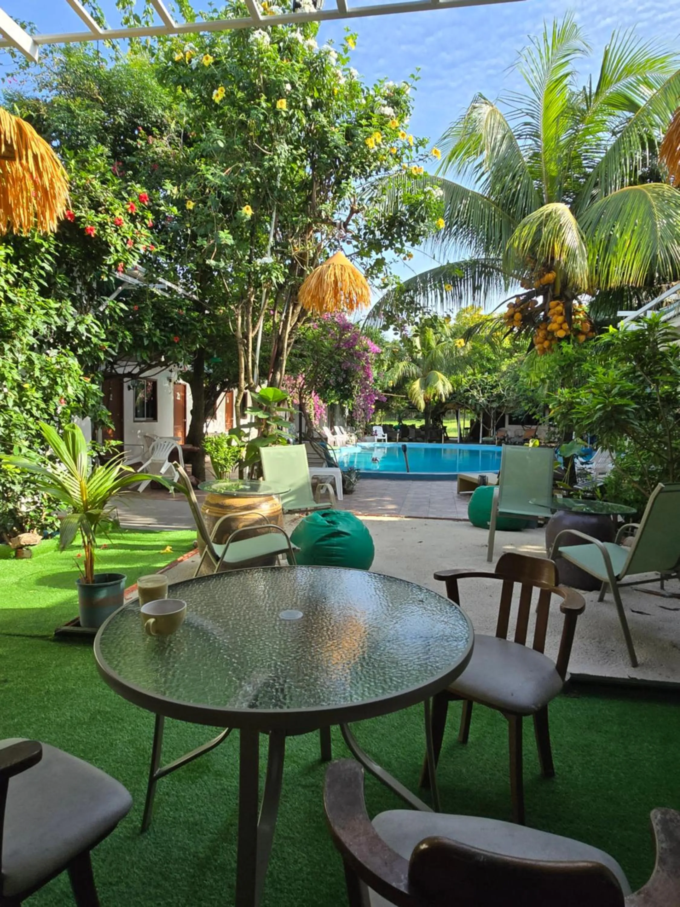 Dining area in OASIS Phuket Airport