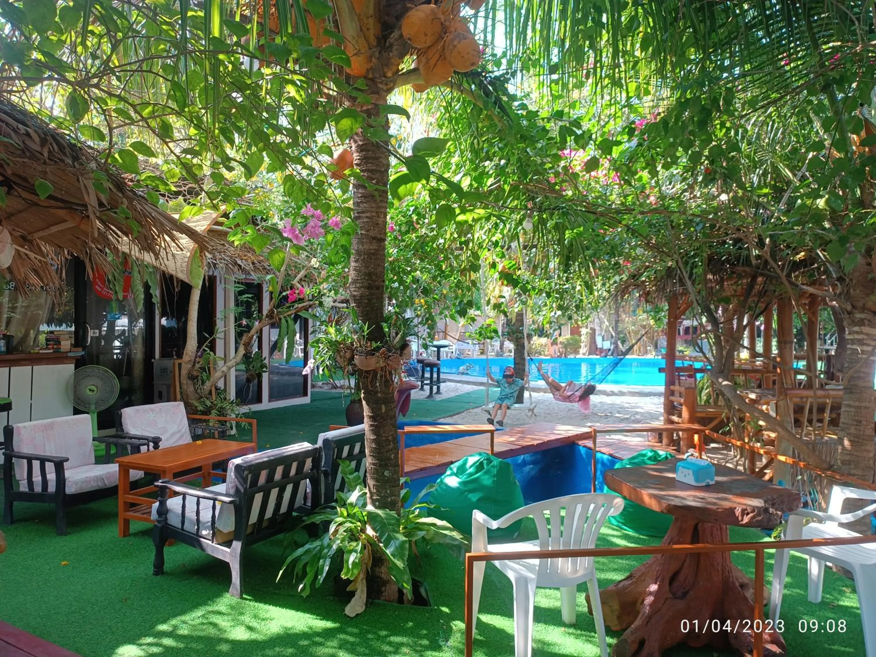 Restaurant/places to eat in OASIS Phuket Airport