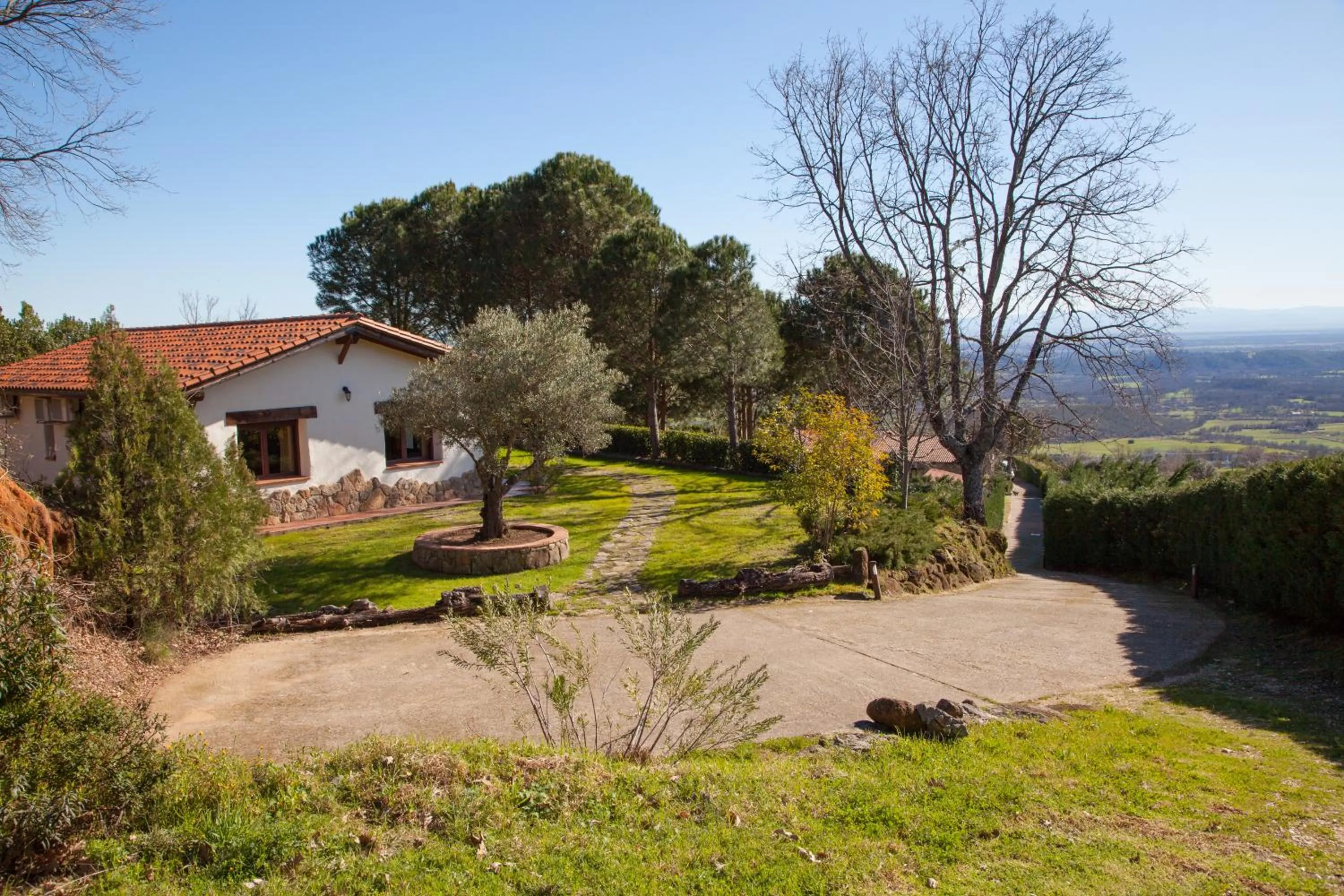 Property building in Finca La Sayuela