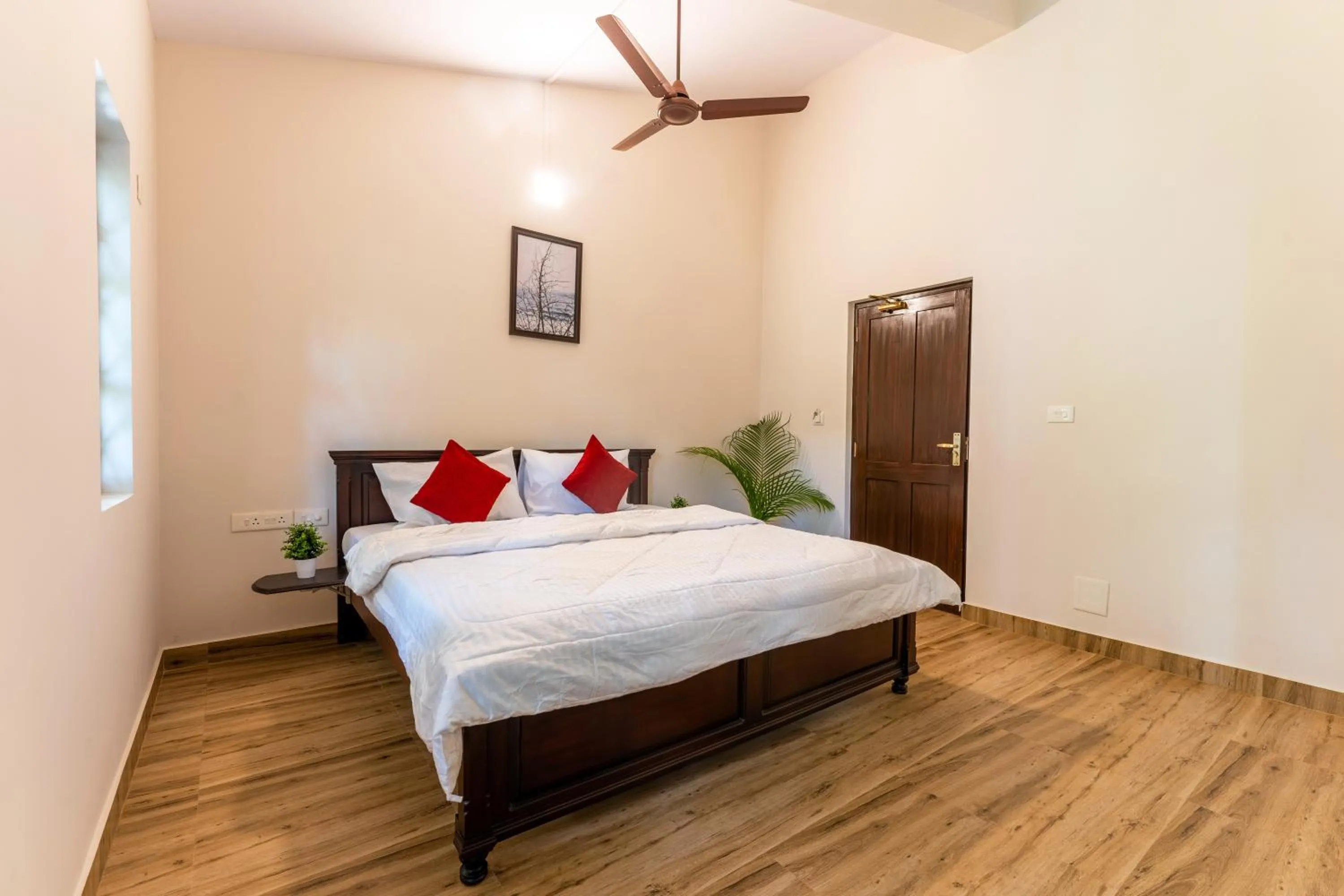 Bed in Villa Barbosa, 2 BHK Villa & Luxury Rooms near Colva, Sernabatim, Benaulim Beach